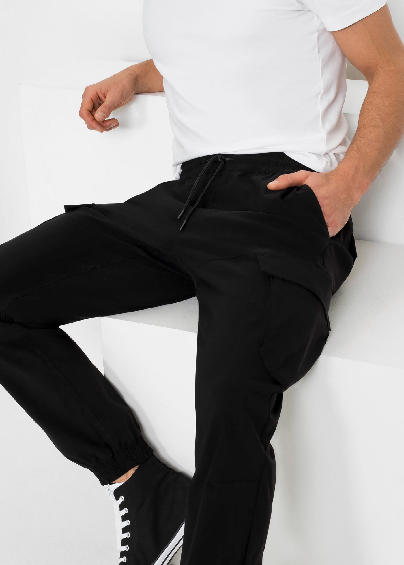 bonprix Pantalon à enfiler  aus Stretch-Material, in Bengalin-Qualität, Regular Fit