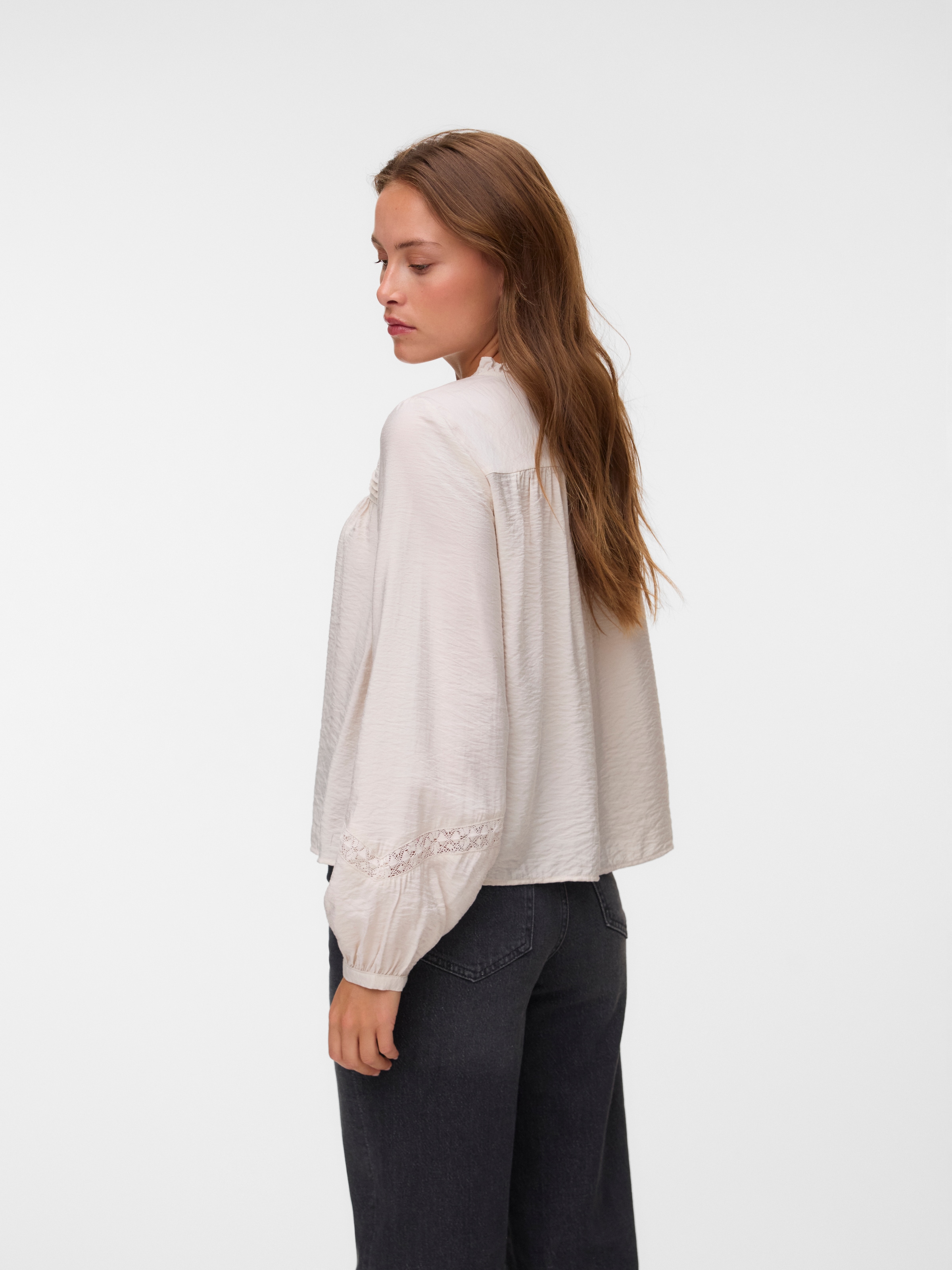 Vero Moda Langarmbluse »VMCASEY LS LACE SHIRT WVN NOOS« Viskosemischung, regular fit