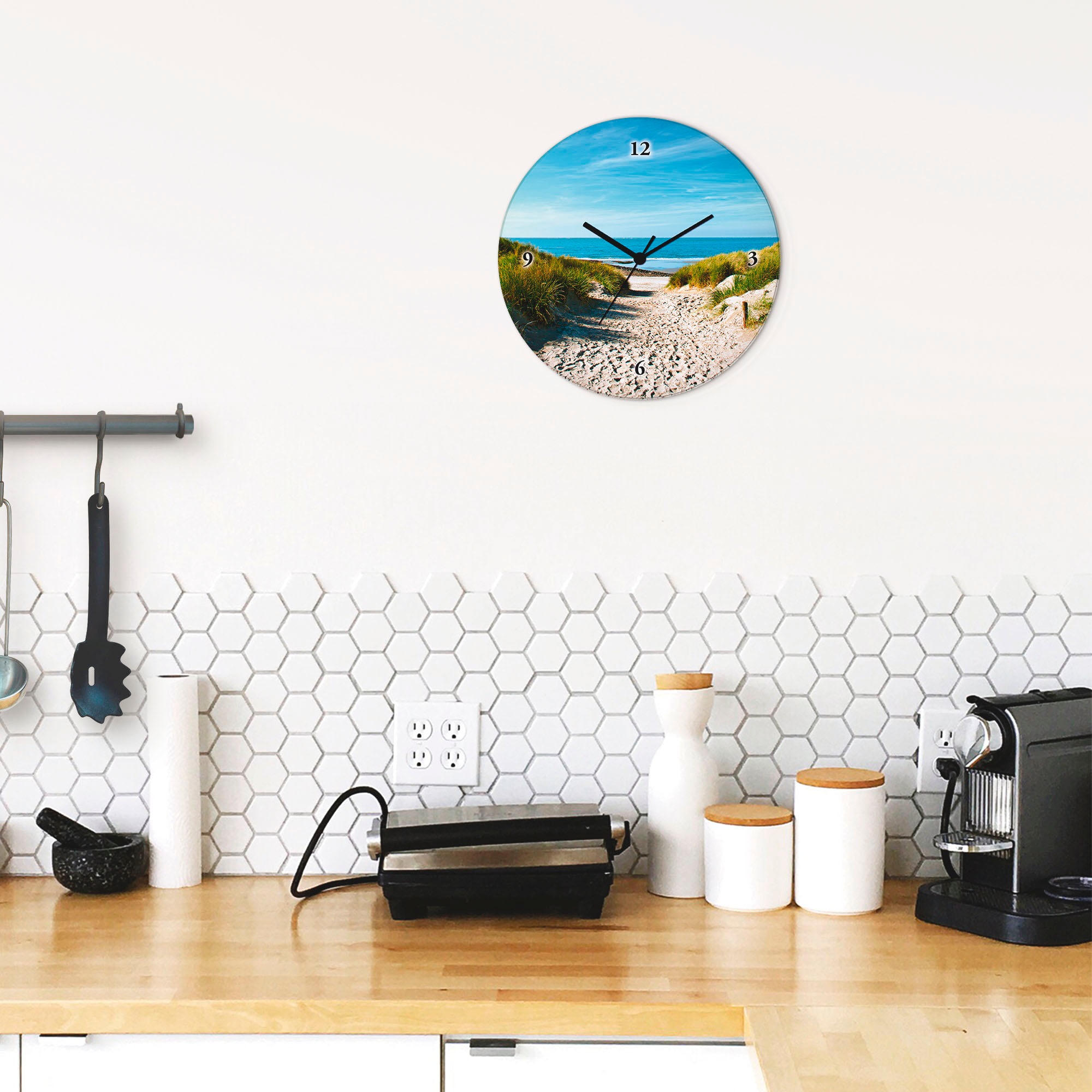 Artland Wanduhr »Strand mit Sanddünen und Weg zur See« wahlweise mit Quarz- oder Funkuhrwerk, lautlos ohne Tickgeräusche