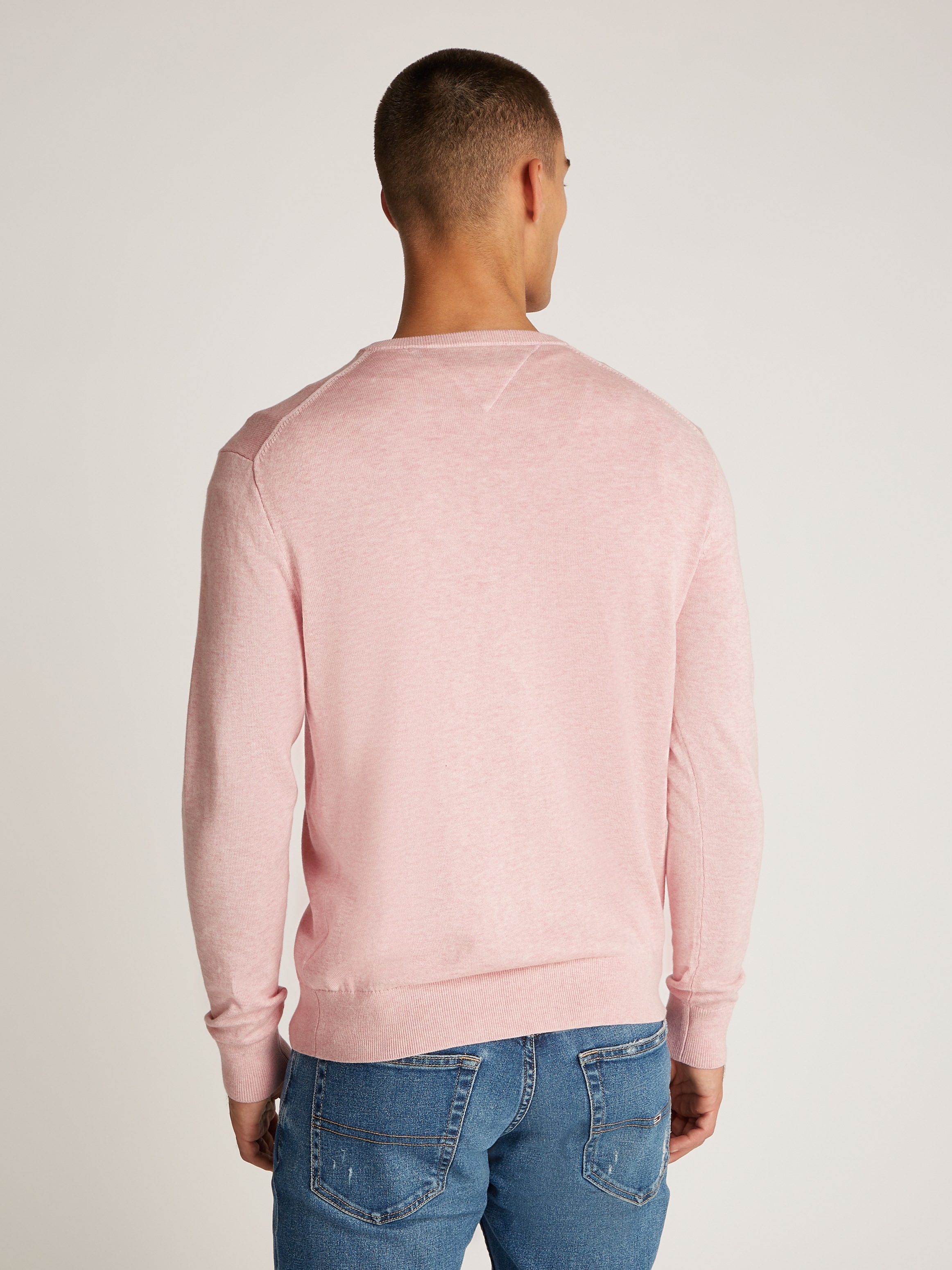Tommy Hilfiger Strickpullover »ESSENTIAL COTTON V NECK mit V-Ausschnitt und Stickerei«, unifarben, casual, regular fit, Baumwolle, V-Ausschnitt