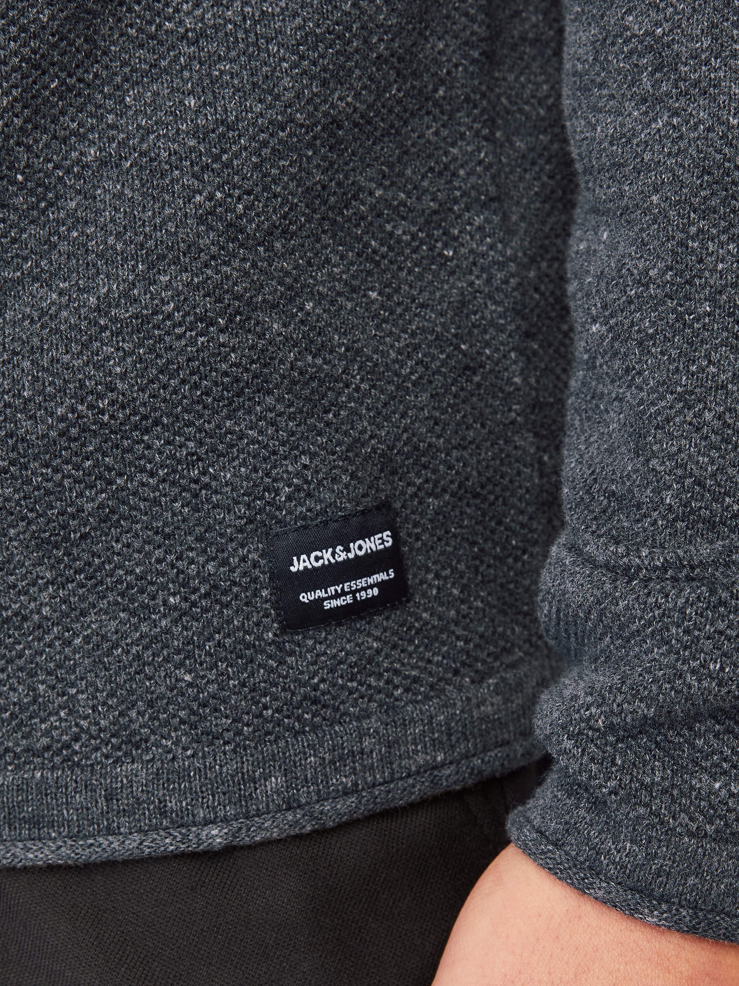 Jack & Jones Rundhalspullover »JJEHILL Einfarbiger Pullover mit angenehmem Tragegefühl«, unifarben, modisch, schmal, Baumwolle, Rundhals
