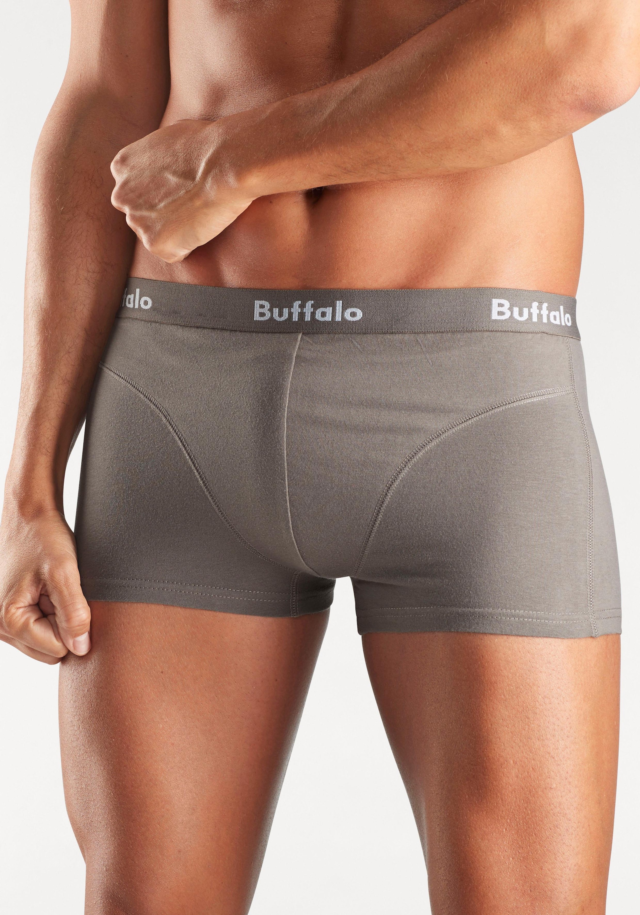 Buffalo Boxershorts, (Packung, 3 St.), in Hipster-Form mit Overlock-Nähten vorn