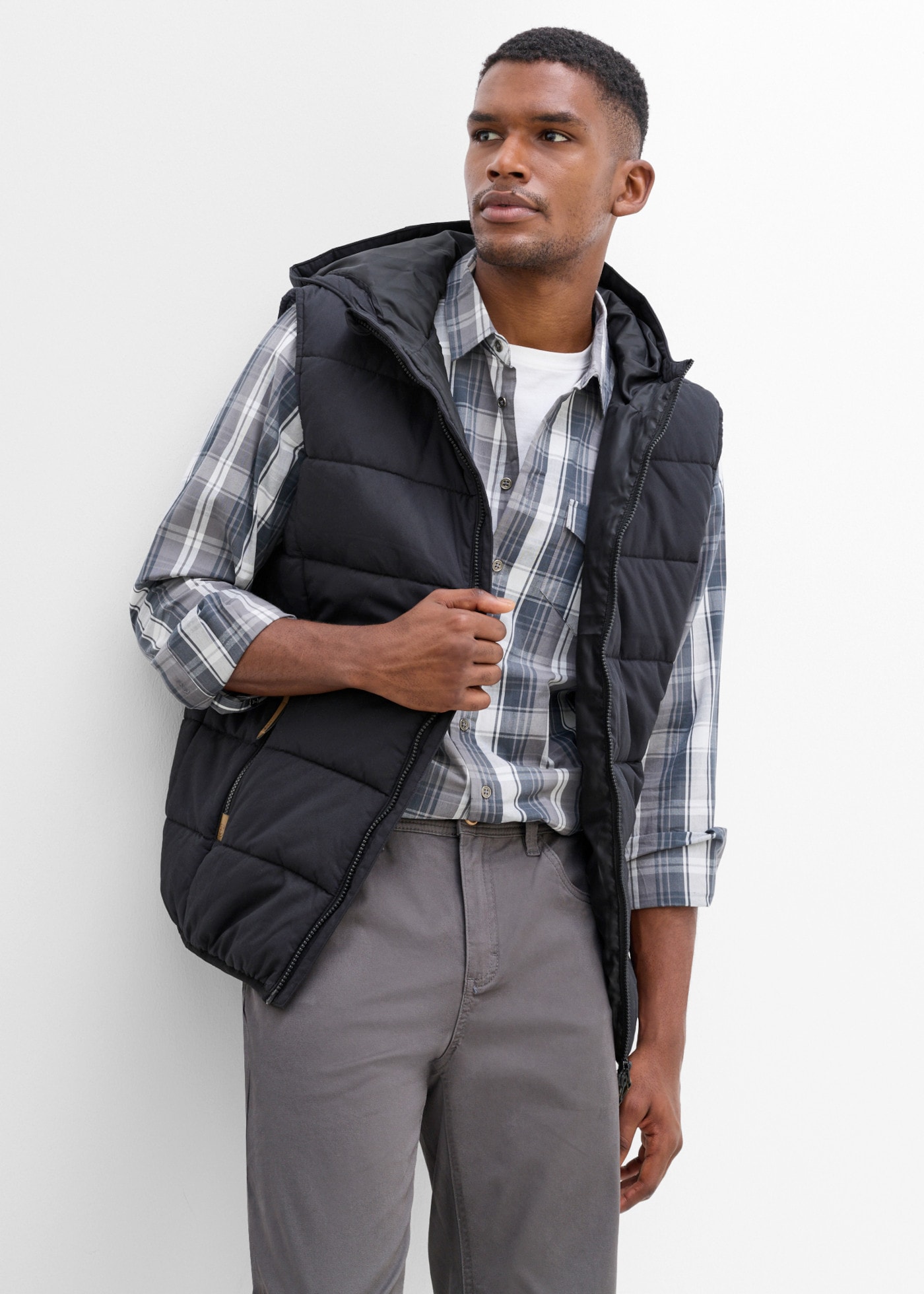 bonprix Gilet matelassé style décontracté, en coton, coupe régulière, avec col montant