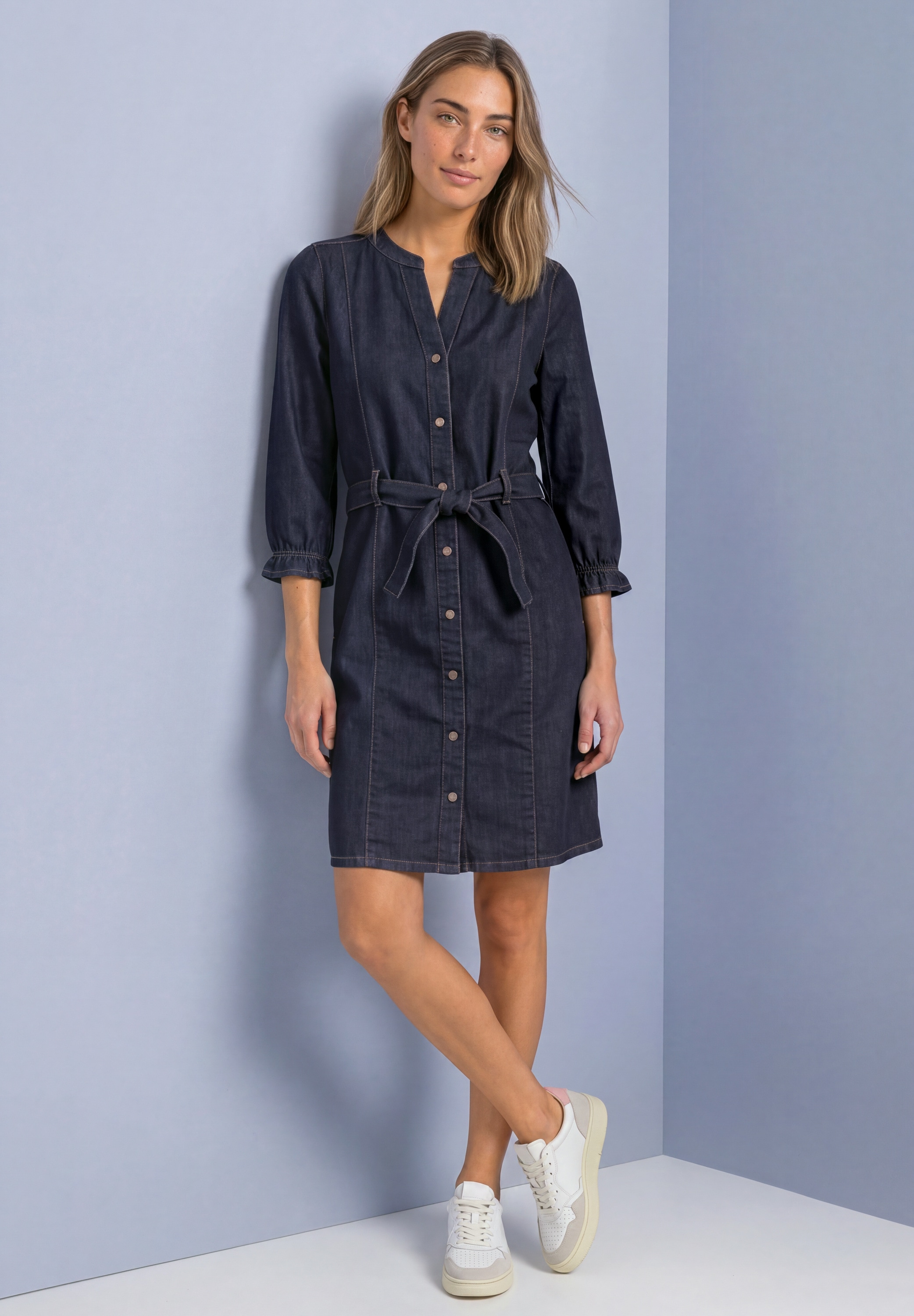 STREET ONE Robe en jean Poches pour les mains Kniefrei / mit Jeans-Gürtel / im Tunika-Stil