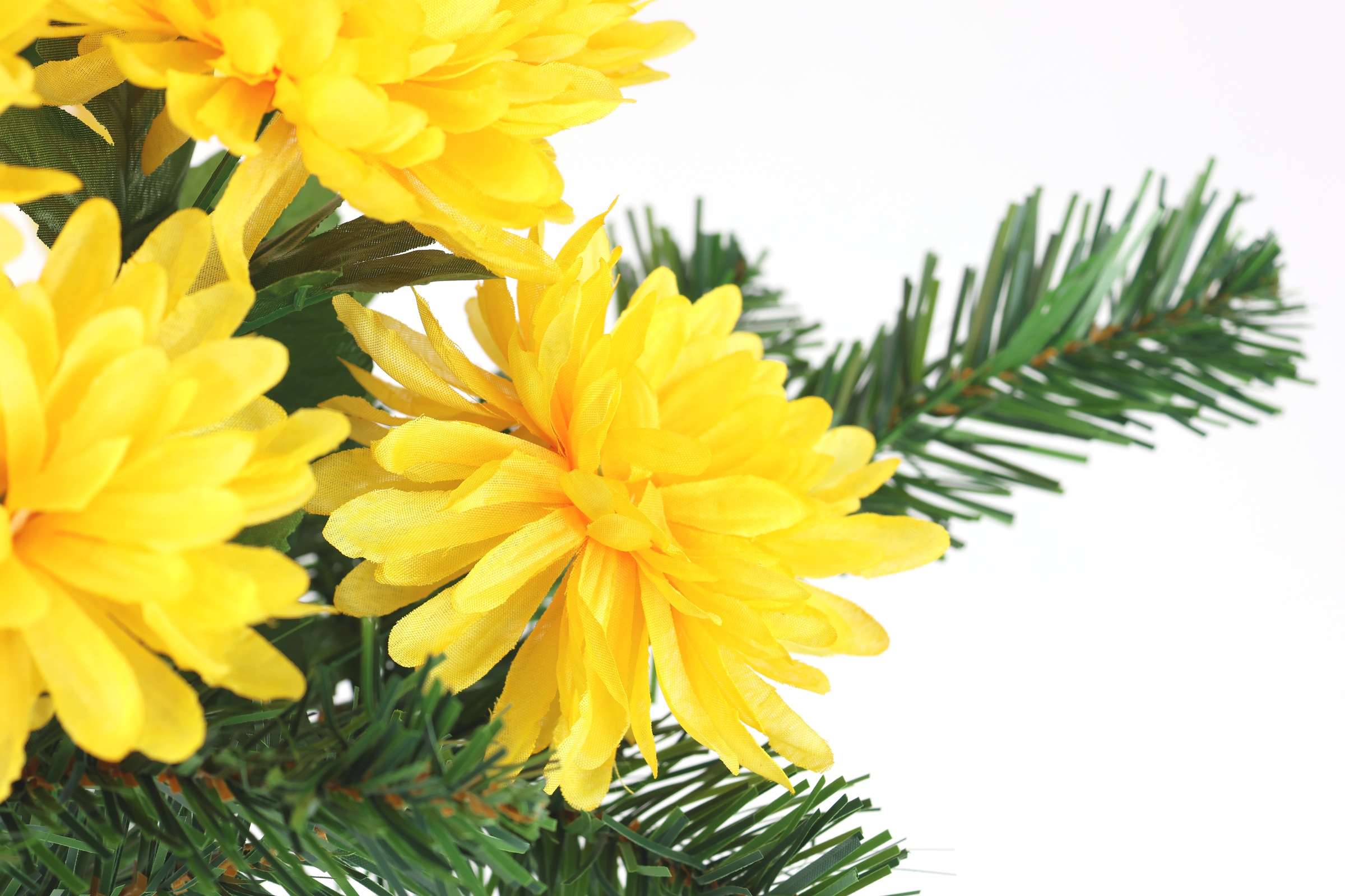 I.GE.A. Kunstblume »Chrysanthemen«, Bouquet Tannenzweigen Strauss Tischdeko Grabdeko Grabschmuck Trauerdeko