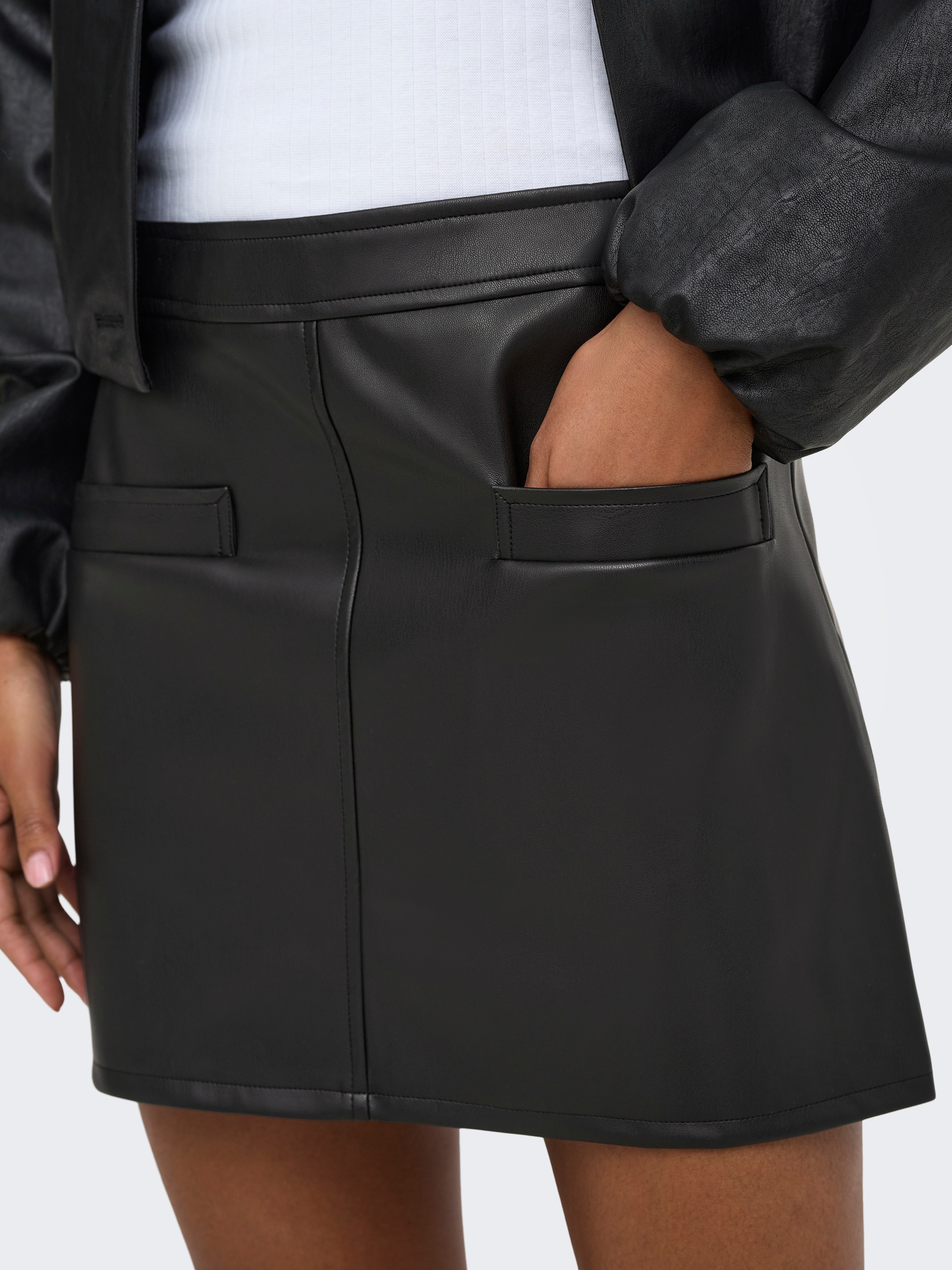 ONLY Jupe en similicuir »ONLNELI HW FAUX LEATHER SKIRT CC PNT« similicuir