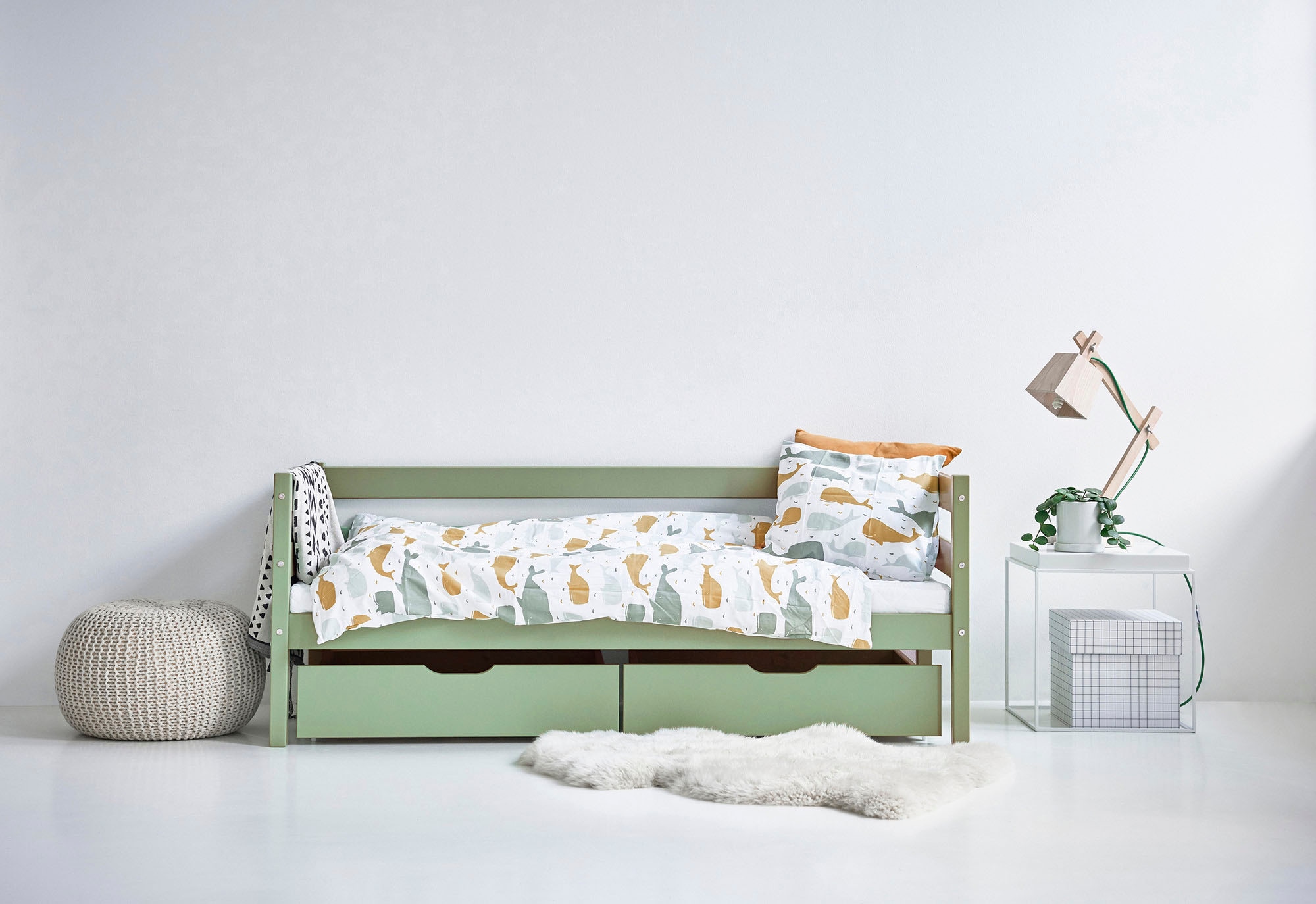 Hoppekids Einzelbett »ECO Comfort Kinderbett, Kiefer Massivholz, Jugendbett inkl. Rollrost«, 70x160 cm, wahlweise in verschieden Farben/ Matratze/ Absturzsicherung