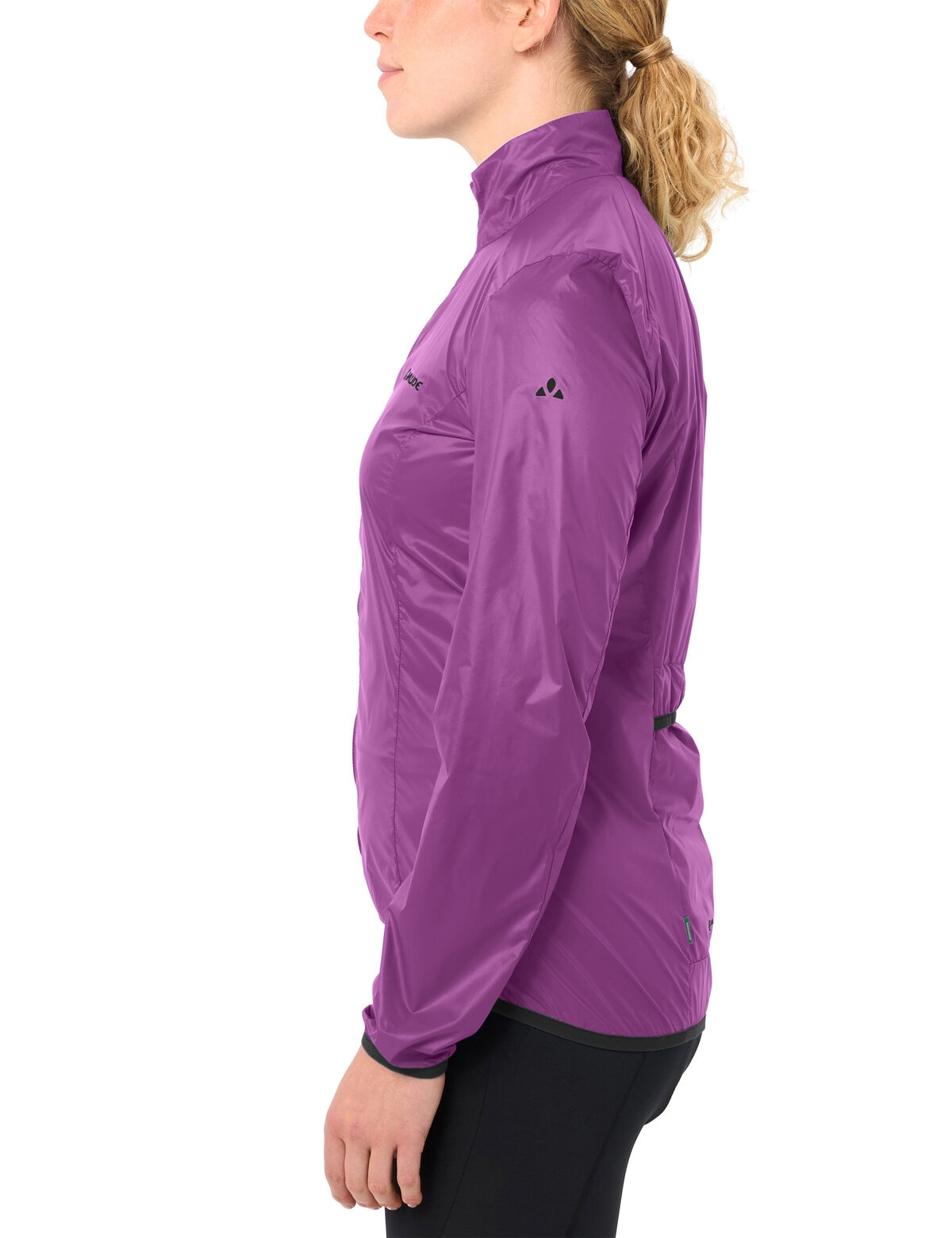 VAUDE Veste de vélo »Women's Matera Air Jacket« sans capuche avec col montant, coupe-vent et déperlant, coupe slim