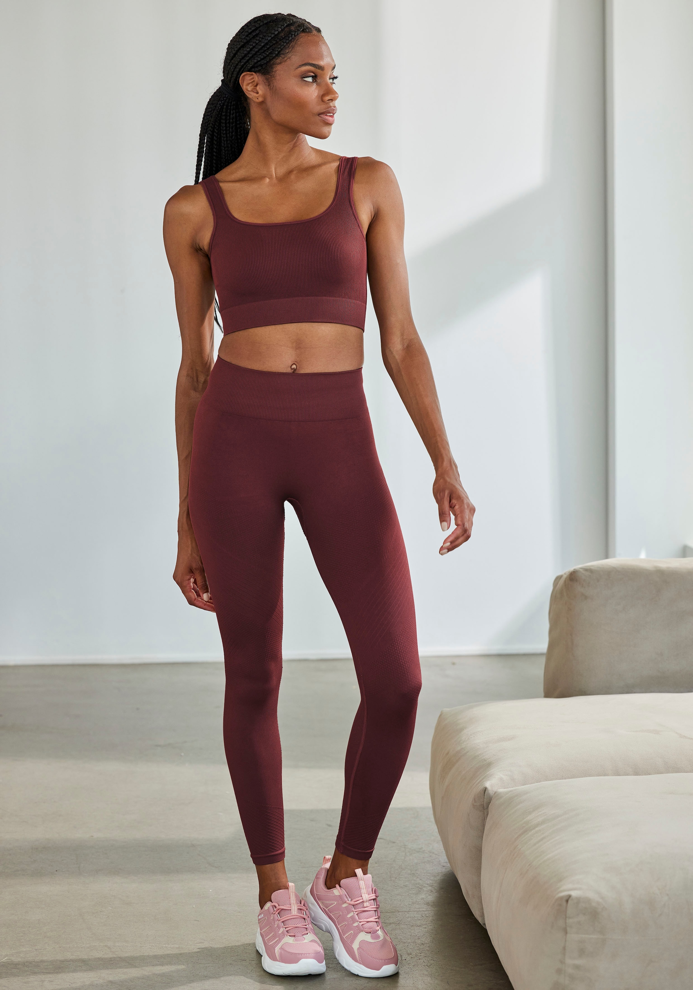 LASCANA Leggings sans couture »Po Push Up«  avec structure côtelée et effet modelant, pantalon de sport, leggings de sport