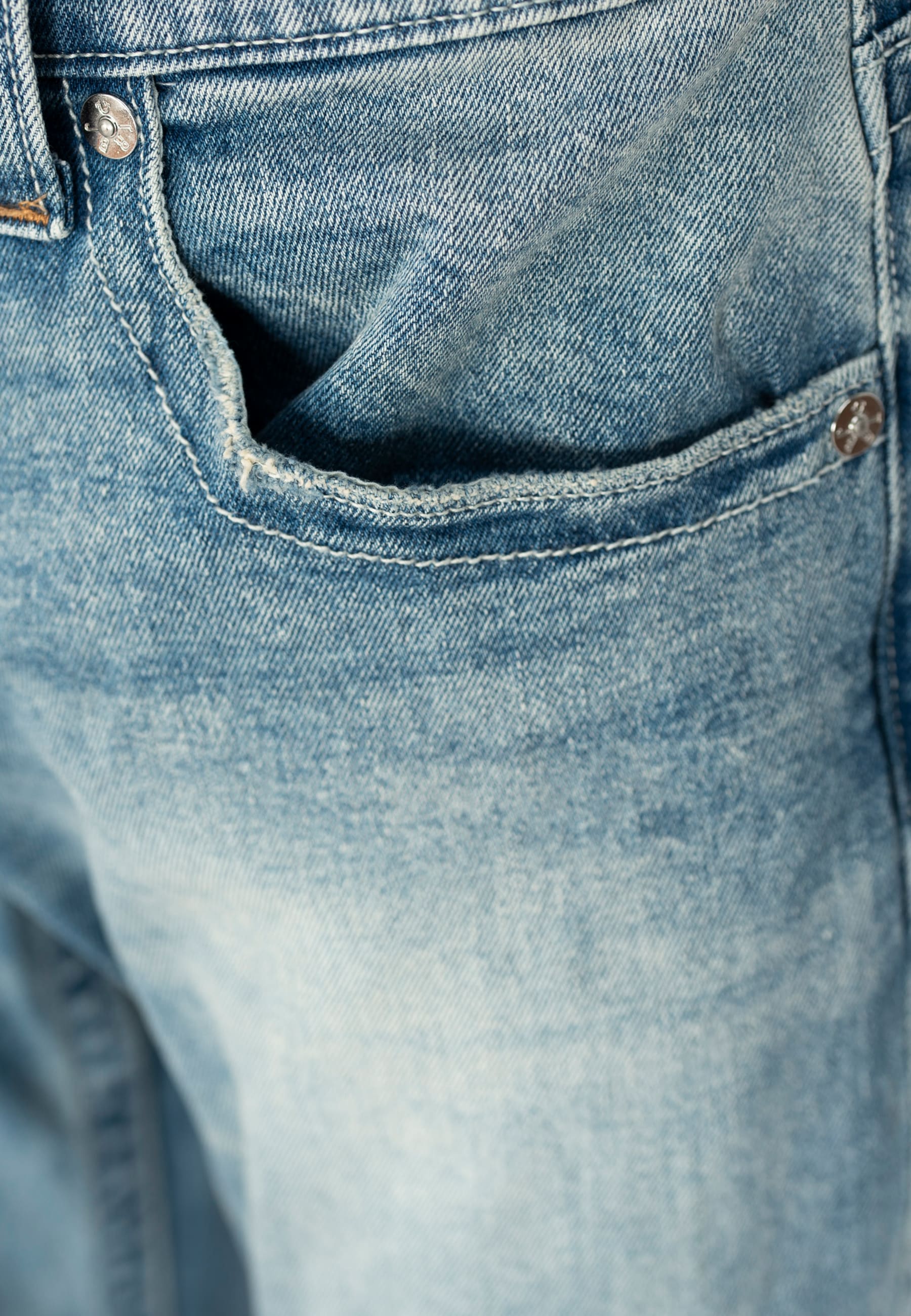 True Religion Jeans taille basse »GENO SN NO FLAP 32 IN« mélange coton, coupe décontractée
