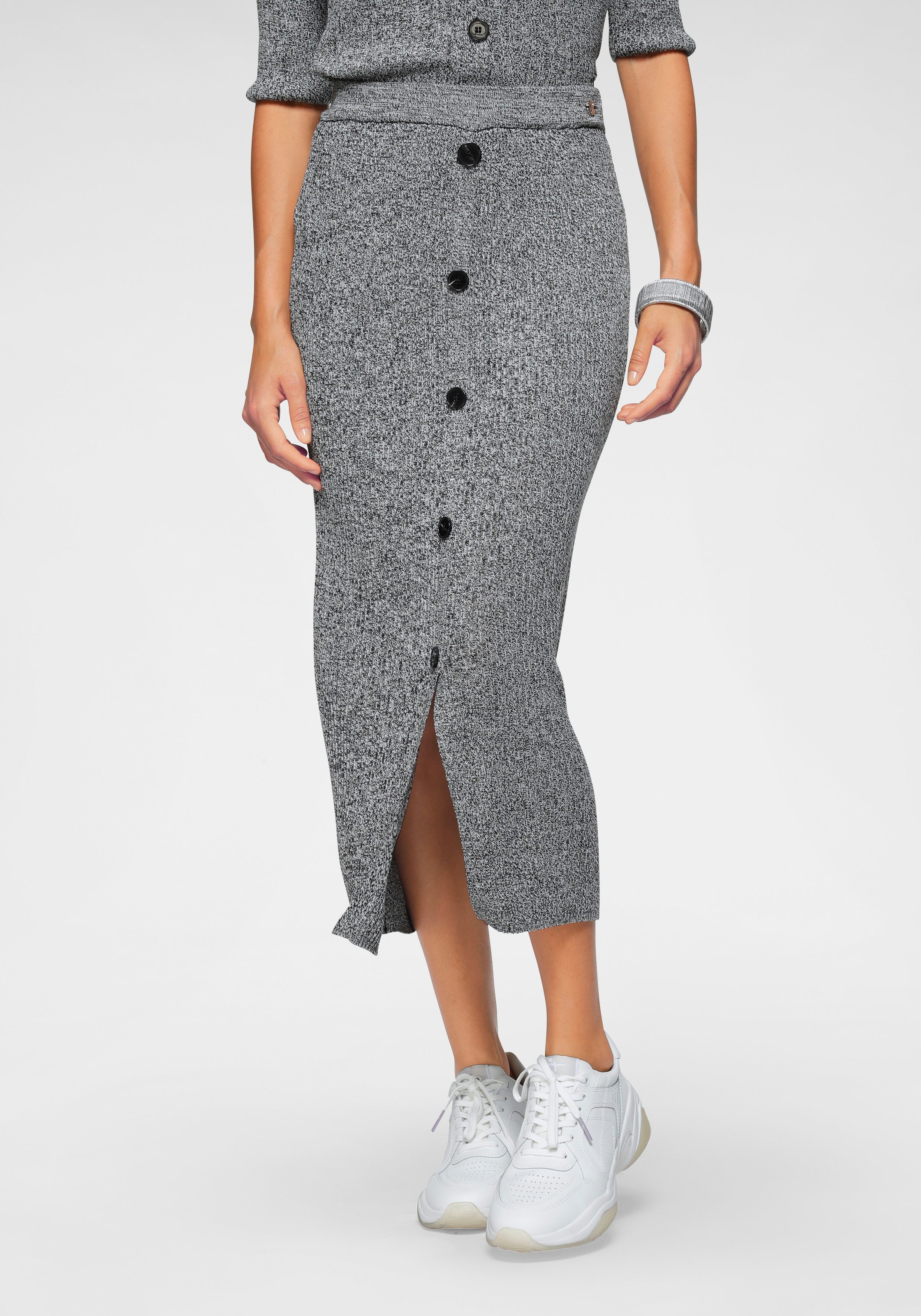 Image of Bruno Banani Strickrock, in neuer Länge NEUE FARBEN bei Ackermann Versand Schweiz