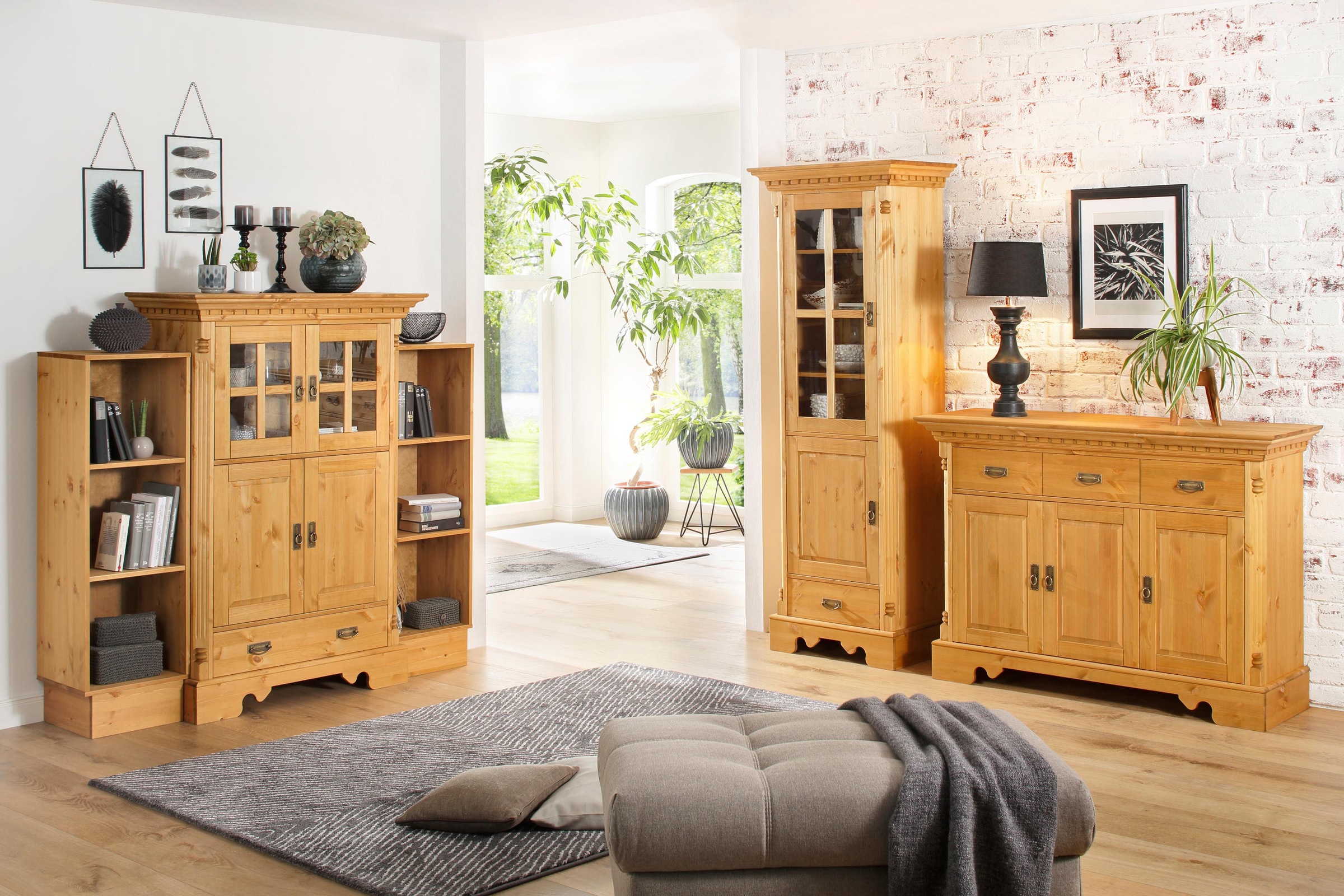 Home affaire Highboard »Milan«, Vitrine, Breite 102 cm, Massivholz, FSC®-zertifiziert