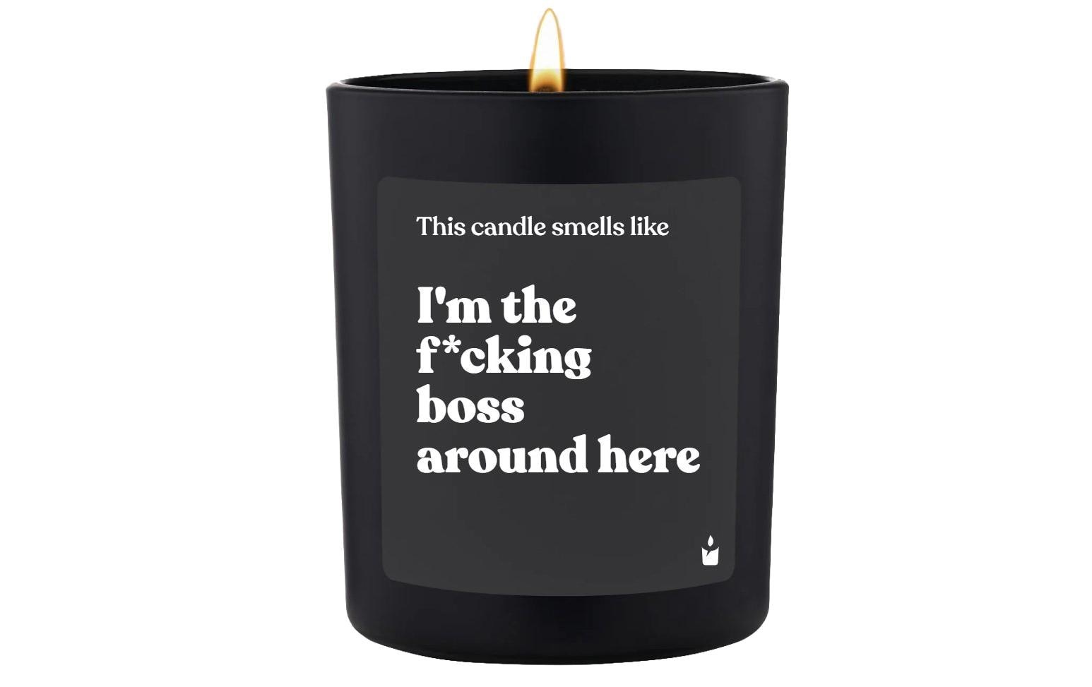 Image of Duftkerze "ChattyCandles Im the f*cking boss around here 6,7 x 8 cm"