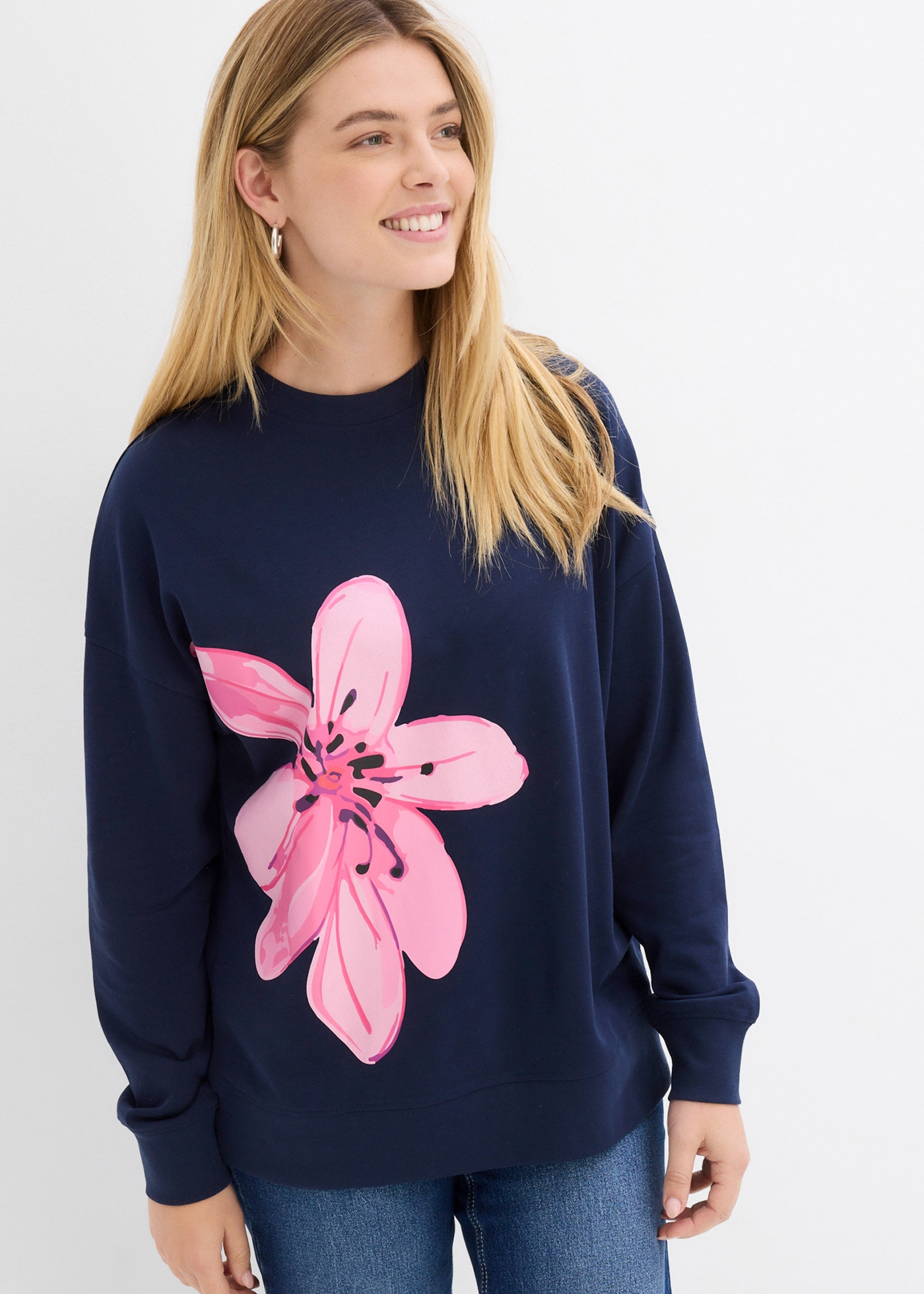Image of bonprix Sweatshirt, Oversize-Passform, mit grossem Blumendruck