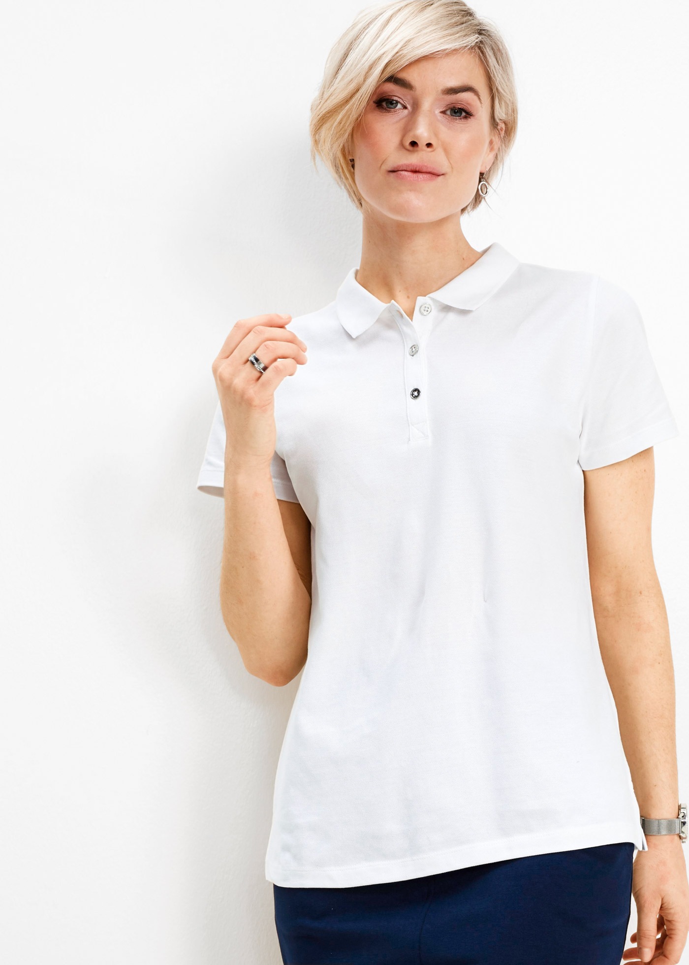 Image of bonprix Poloshirt figurumspielende Passform, Kurzarm-Design, Polokragen