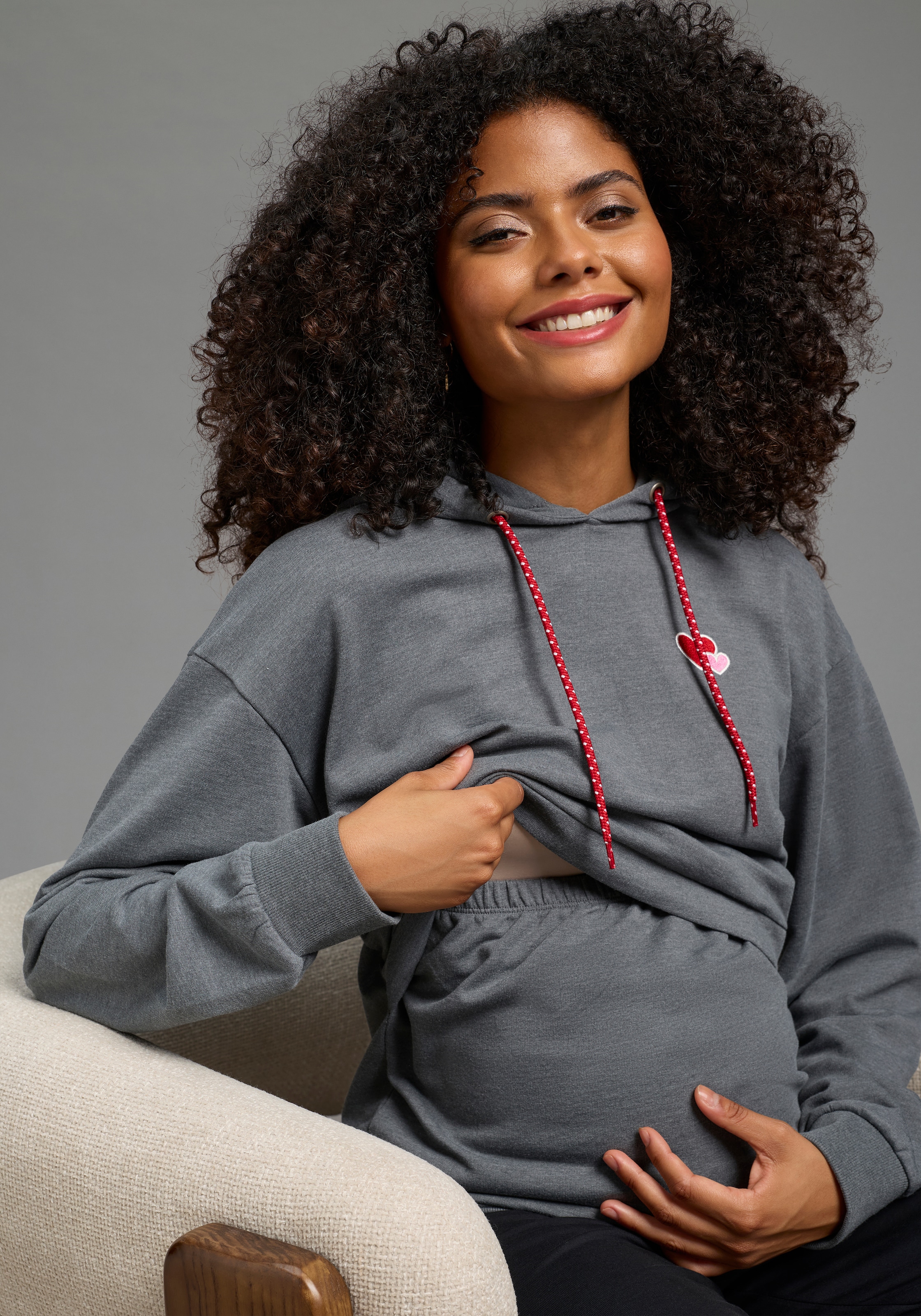 Neun Monate Sweat-shirt de grossesse »Kapuzensweatshirt für Schwangerschaft und Stillzeit«, avec capuche, manches longues, en coton et polyester
