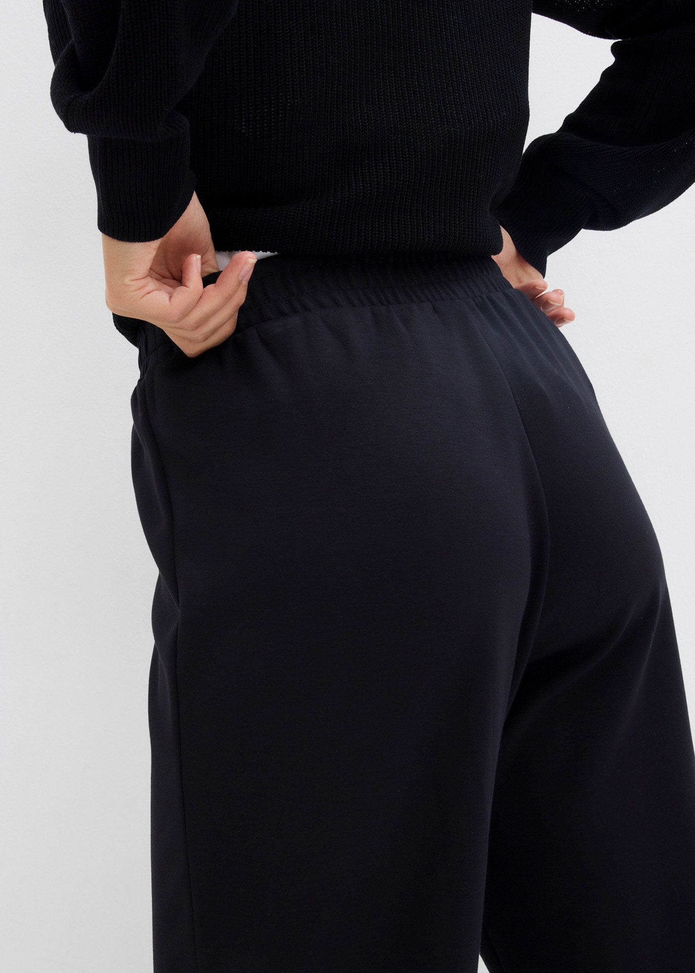 bonprix Sweathose  mit Biese, Regular Fit, mit Elasthan-Anteil
