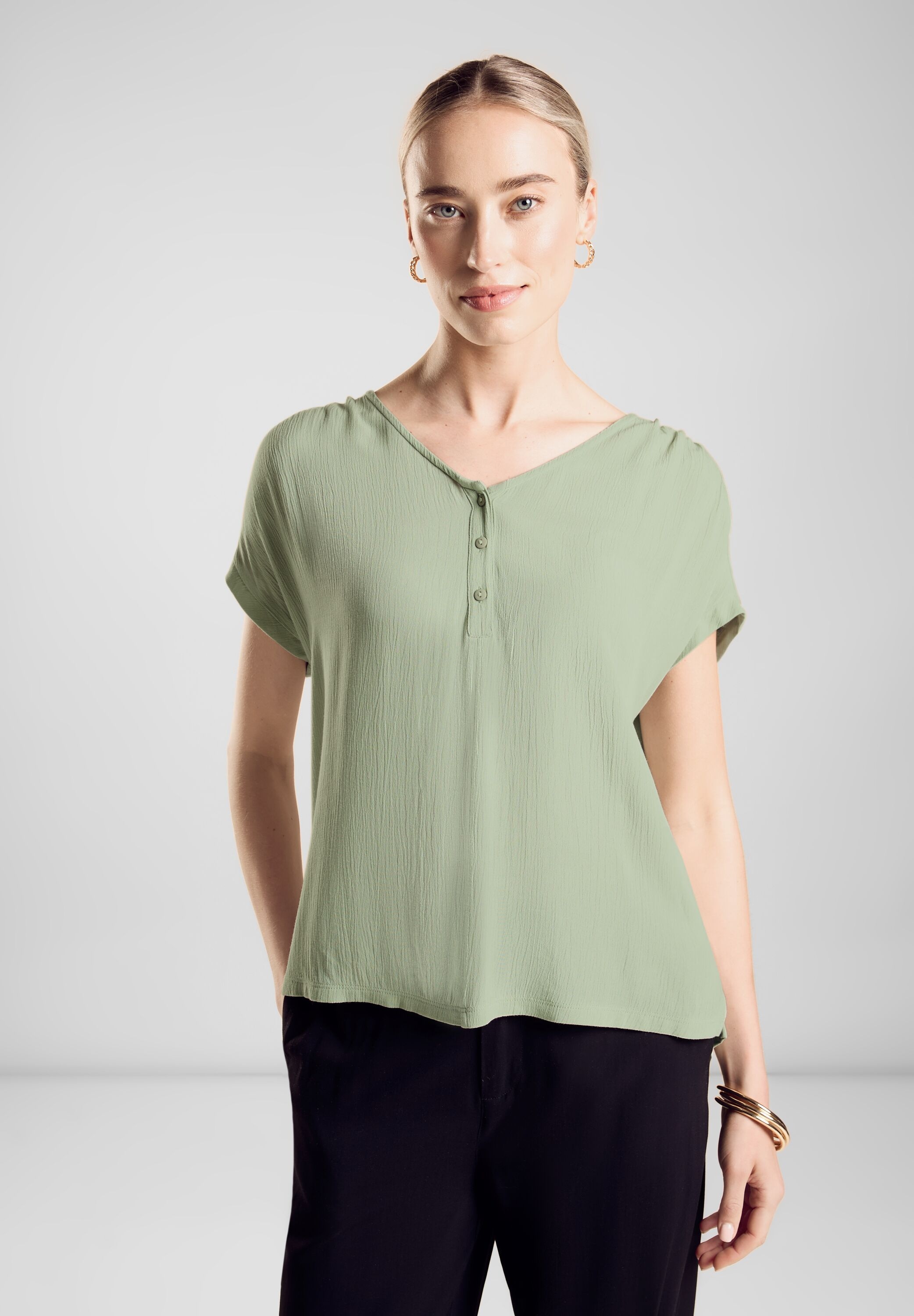 STREET ONE Shirttop, mit softe Crinkle Viskose Front