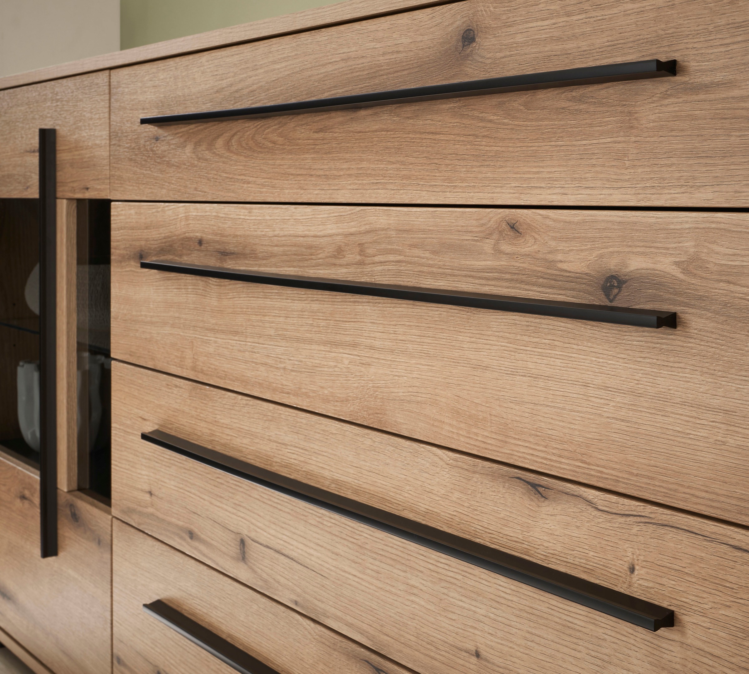 INOSIGN Sideboard »Cantara, moderner Schrank, Kommode in Eiche Evoke oder weiss«, schwarze Stangengriffe, ausreichend Stauraum, vielseitig einsetzbar