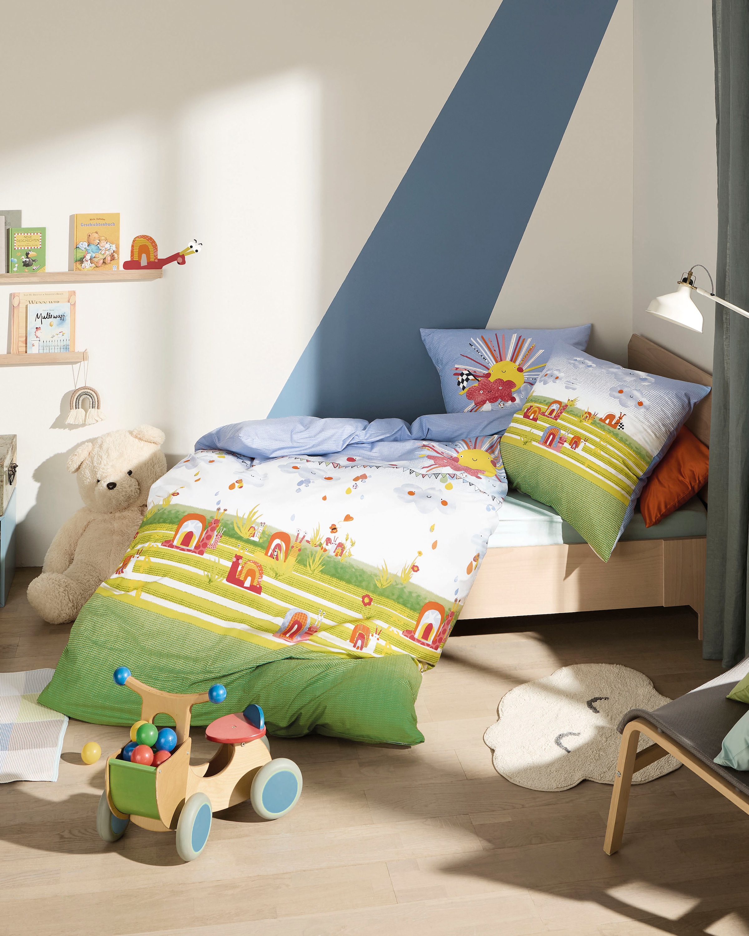 Image of Kaeppel Kinderbettwäsche "Regenbogenrennschnecken" 2 Stk. Mit Schnecken