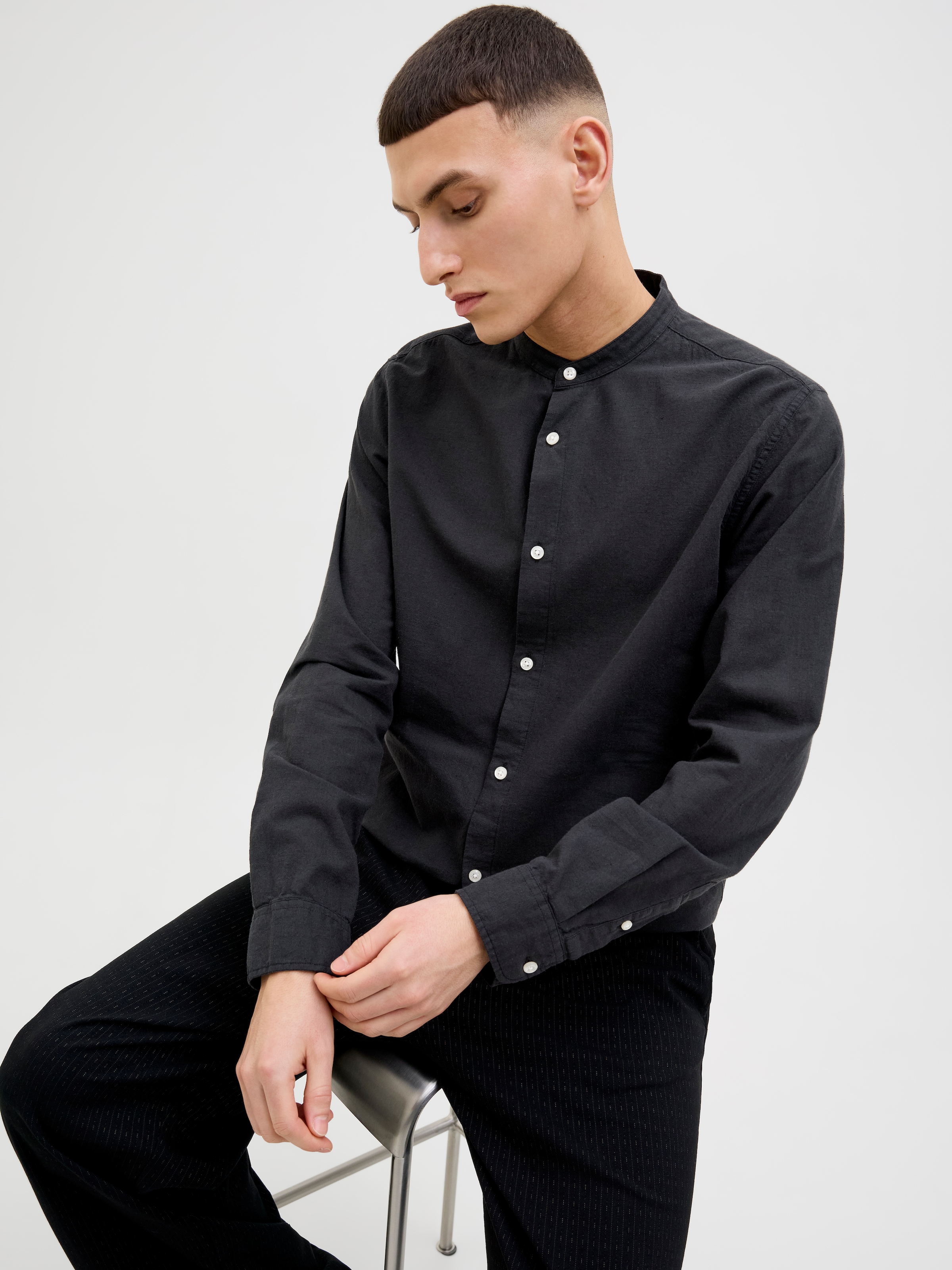 Jack & Jones Langarmhemd »JJEBREEZE BAND SHIRT LS SN«, mit Bandkragen