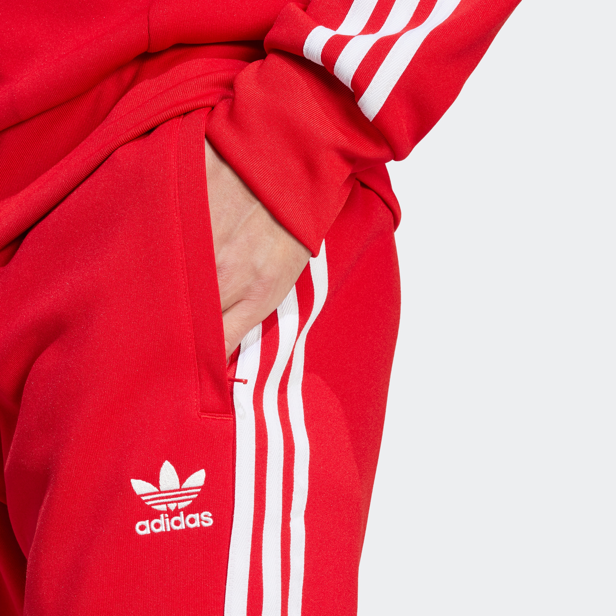 adidas Originals Sporthose »ADICOLOR CLASSICS SST«, (1 tlg.), Superstar, Retro Look, weiches Material