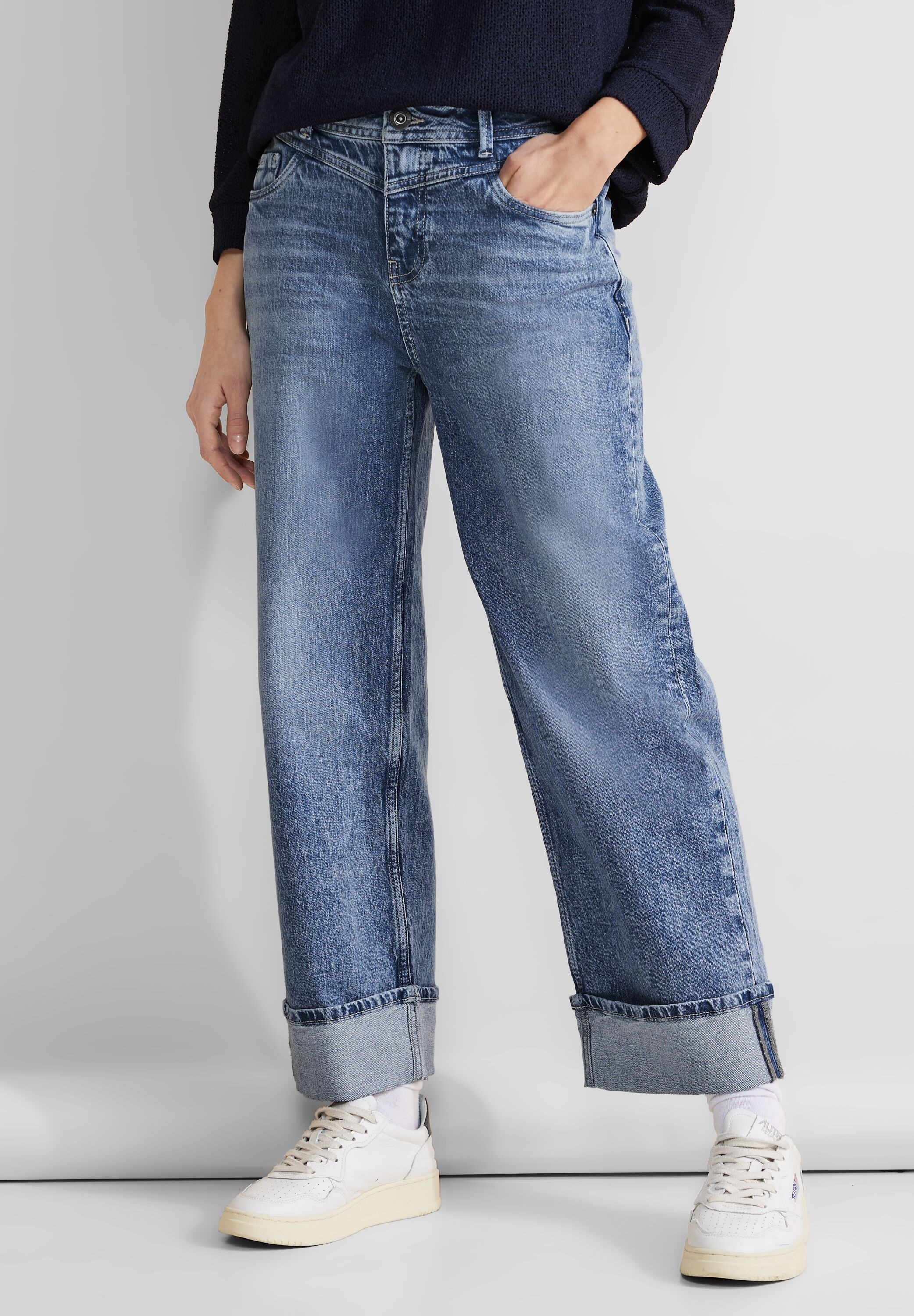 5-Pocket-Jeans, mit geradem Bein und Elasthan