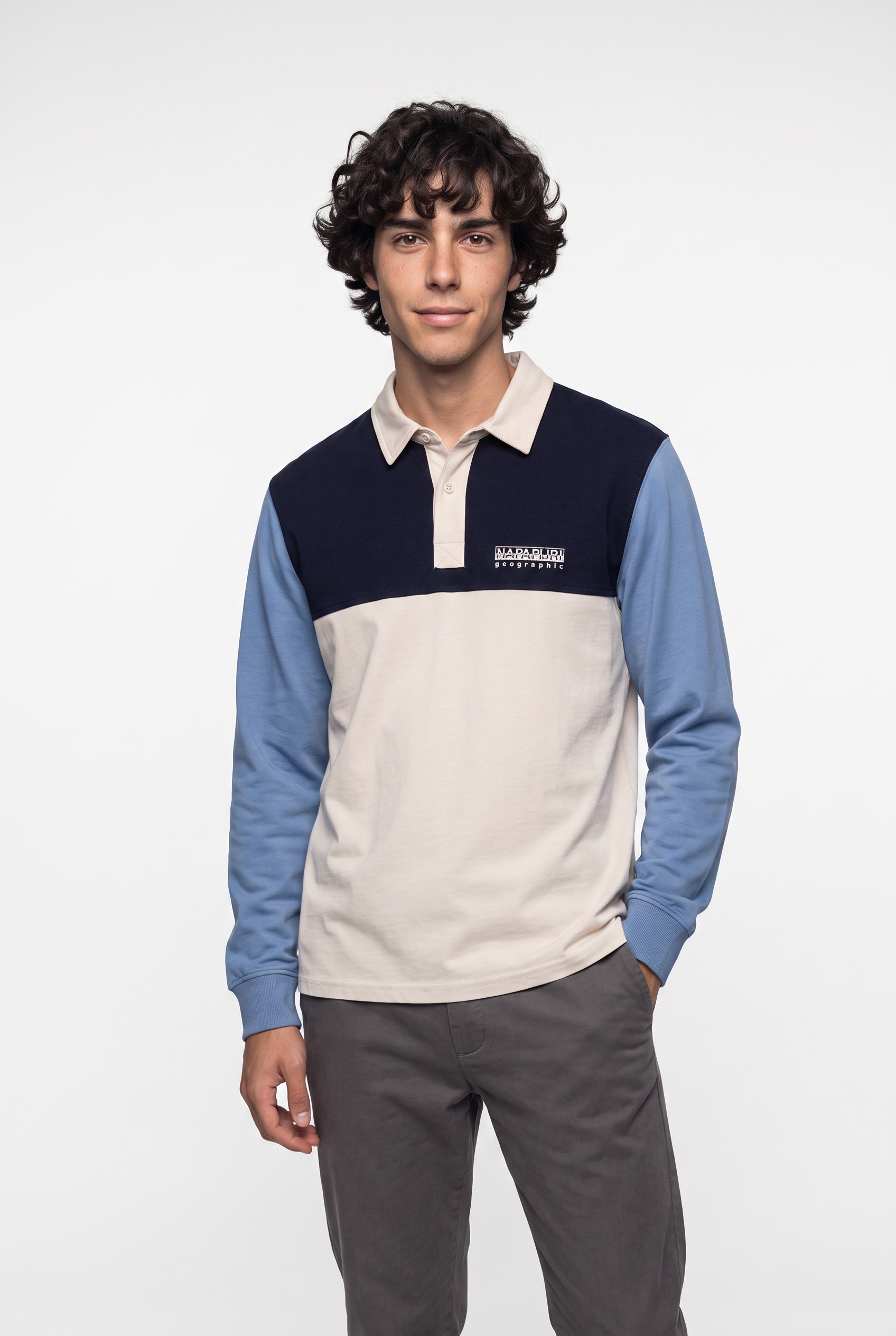 Image of Napapijri Langarm-Poloshirt "E-MONT LS" mit Kontrastdetails an Kragen und Knopfleiste, langärmelige Ausführung