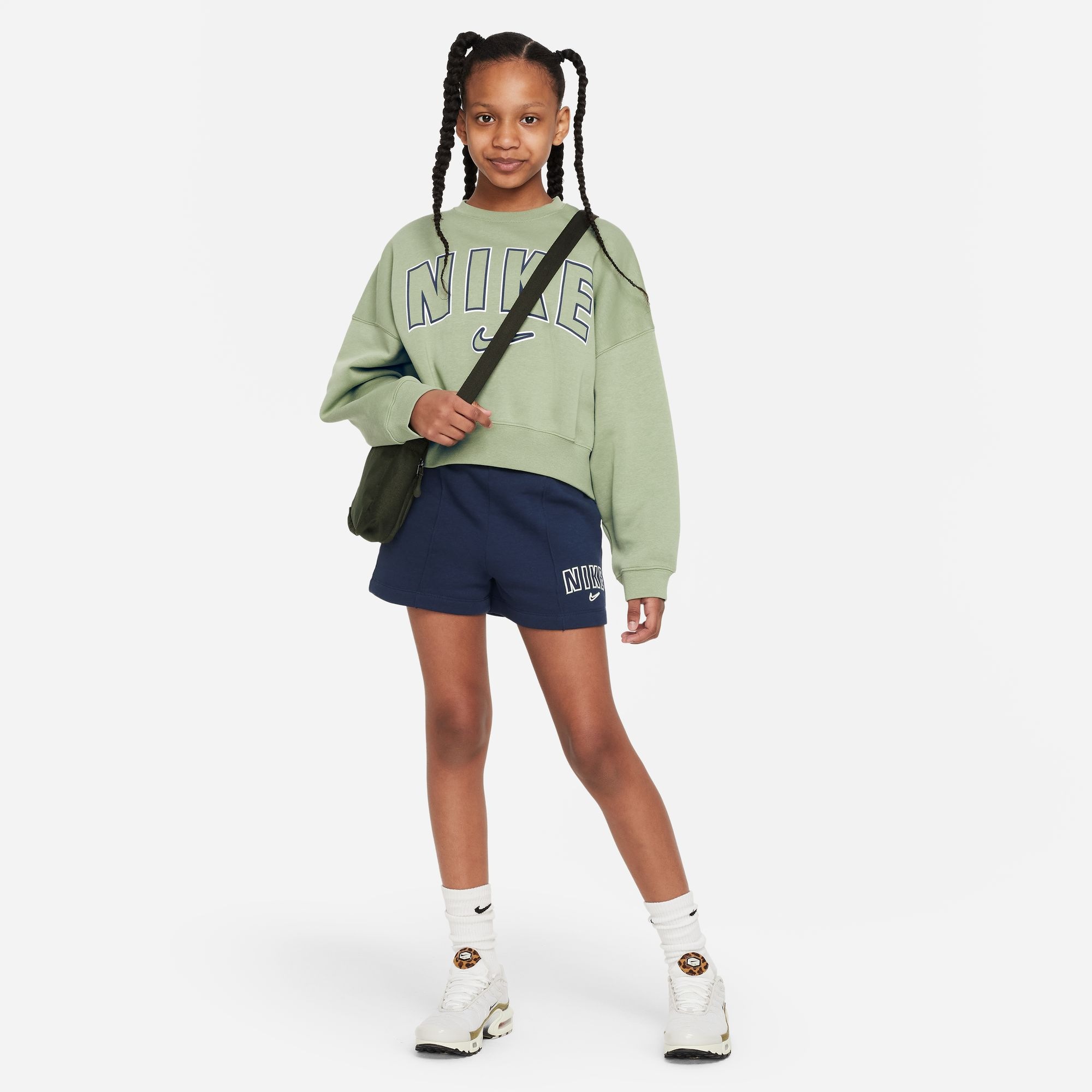 ♕ Nike Sportswear TREND - versandkostenfrei Sweatshirt für »NSW PRNT CREW FLC Kinder« auf