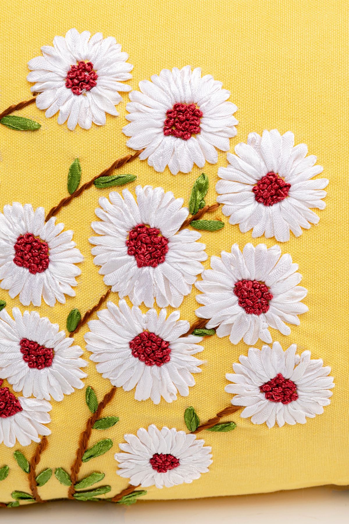 Kare Design Coussin décoratif »Margarita, Kissenhülle mit Füllung, 40x60 cm« stützt Kopf und Nacken angenehm und sorgt für erholsamen Schlaf