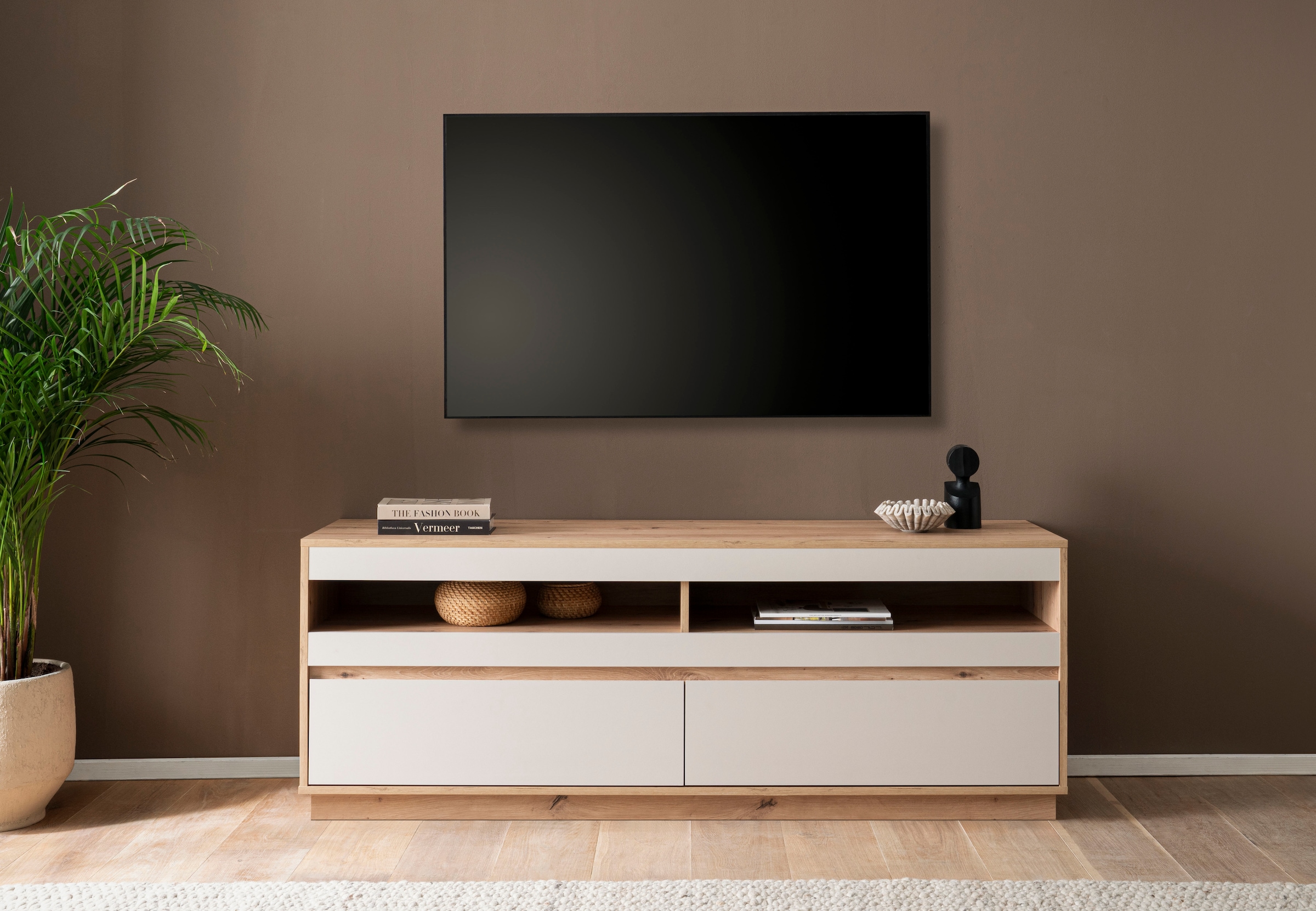 Image of Home affaire Lowboard "Sonora, moderner TV-Unterschrank, Kommode in Eiche Artisan, TV-Schrank" filigrane Rahmenoptik, ausreichend Stauraum, vielseitig einsetzbar