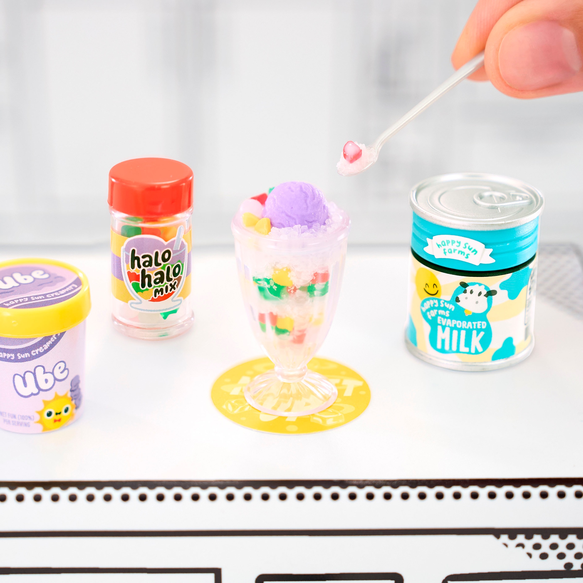 MGA ENTERTAINMENT Set créatif »MGA's Miniverse - Make It Mini Foods: Cafe in PDQ Series 4« Lieferung erfolgt sortiert