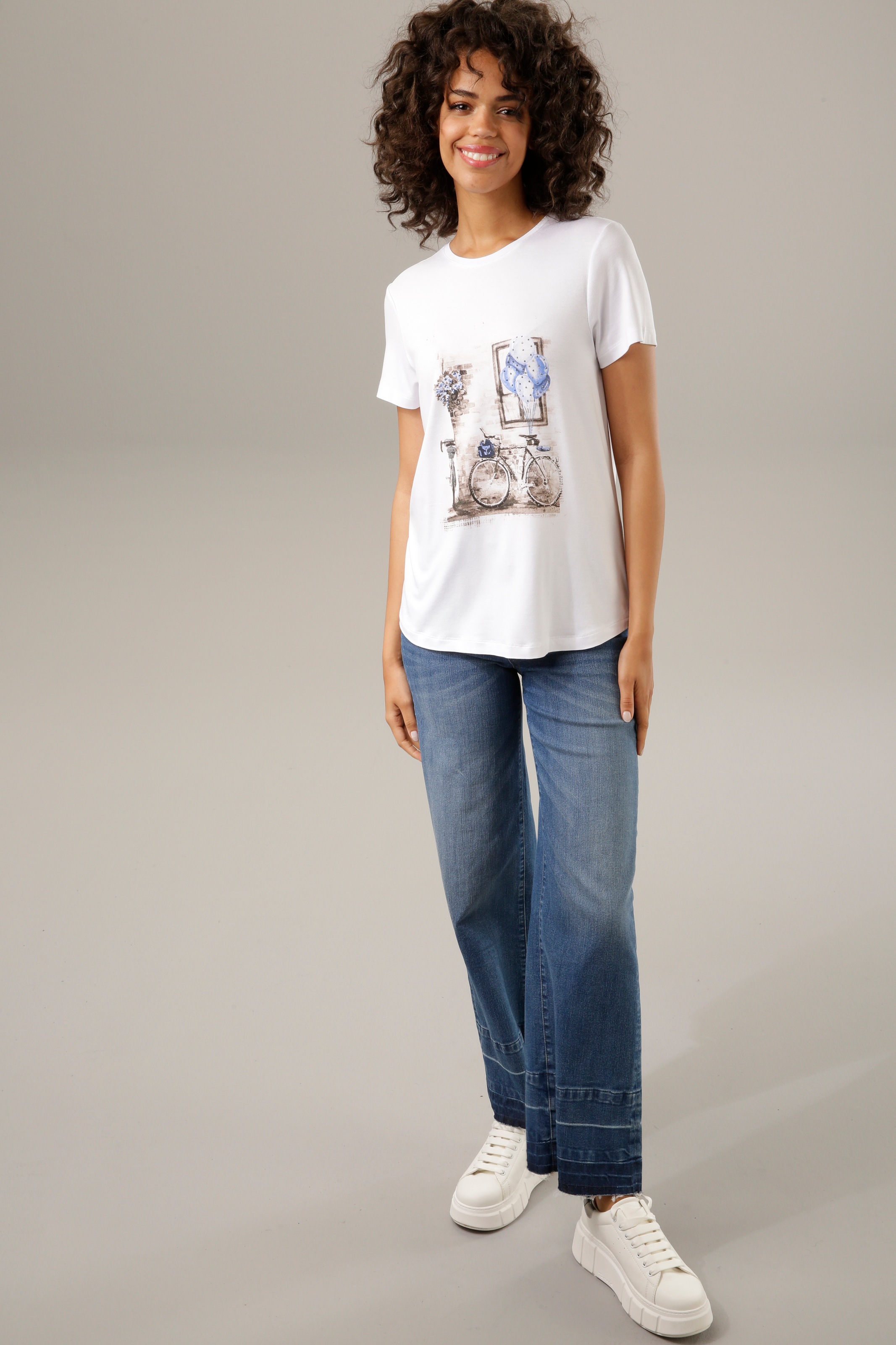 ♕ Aniston CASUAL verzierter versandkostenfrei kaufen mit Glitzersteinchen Frontdruck T-Shirt