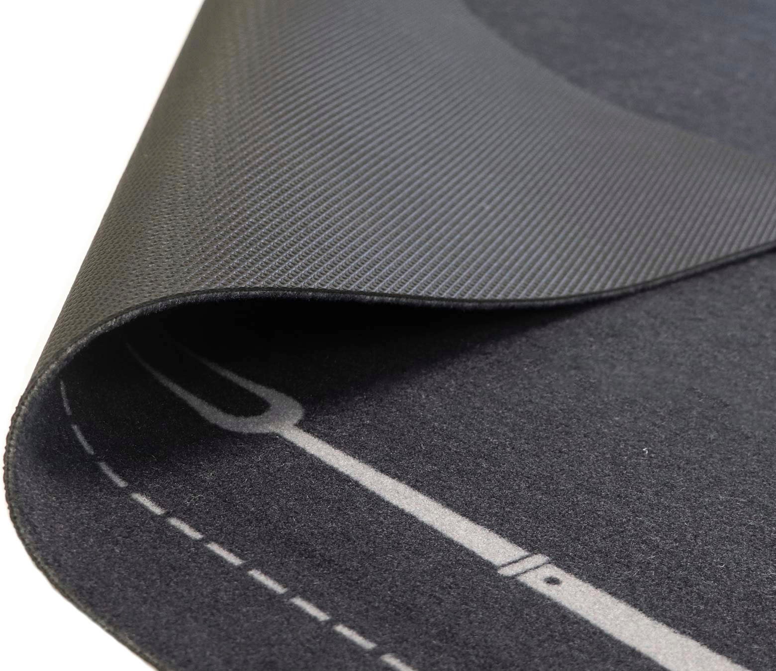 Primaflor-Ideen in Textil Fussmatte »BBQ Grillunterlage GRILL PARTY, Made in Belgium«, rechteckig, 5 mm Höhe, Grillmatte ideal als Bodenschutz, ruschhemmend, waschbar