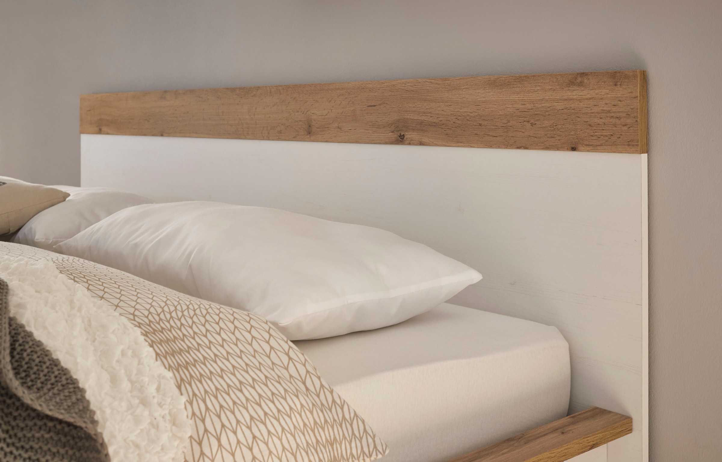 GOODproduct Schlafzimmer-Set »Westminster« beinhaltet 1 Bett, Kleiderschrank 3-türig und 2 Nachtkommoden