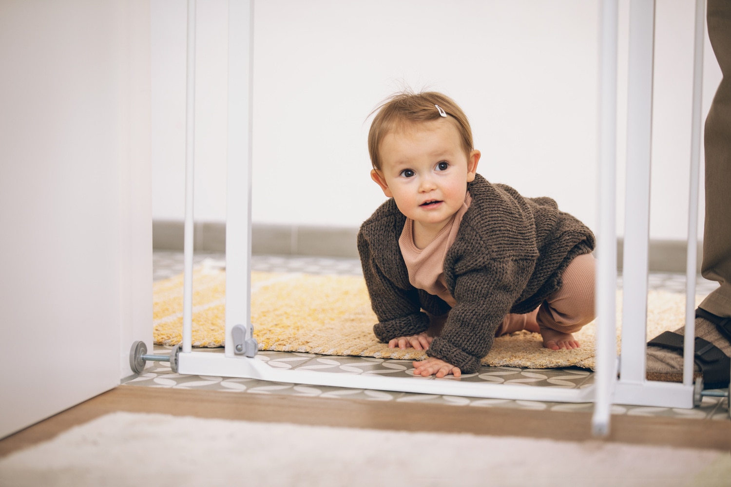 Hauck Türschutzgitter »Clear Step Autoclose 2 Set inklusive Verlängerung 9 cm, White« auch als Treppenschutzgitter verwendbar; 84-89 cm; flacher Durchgang