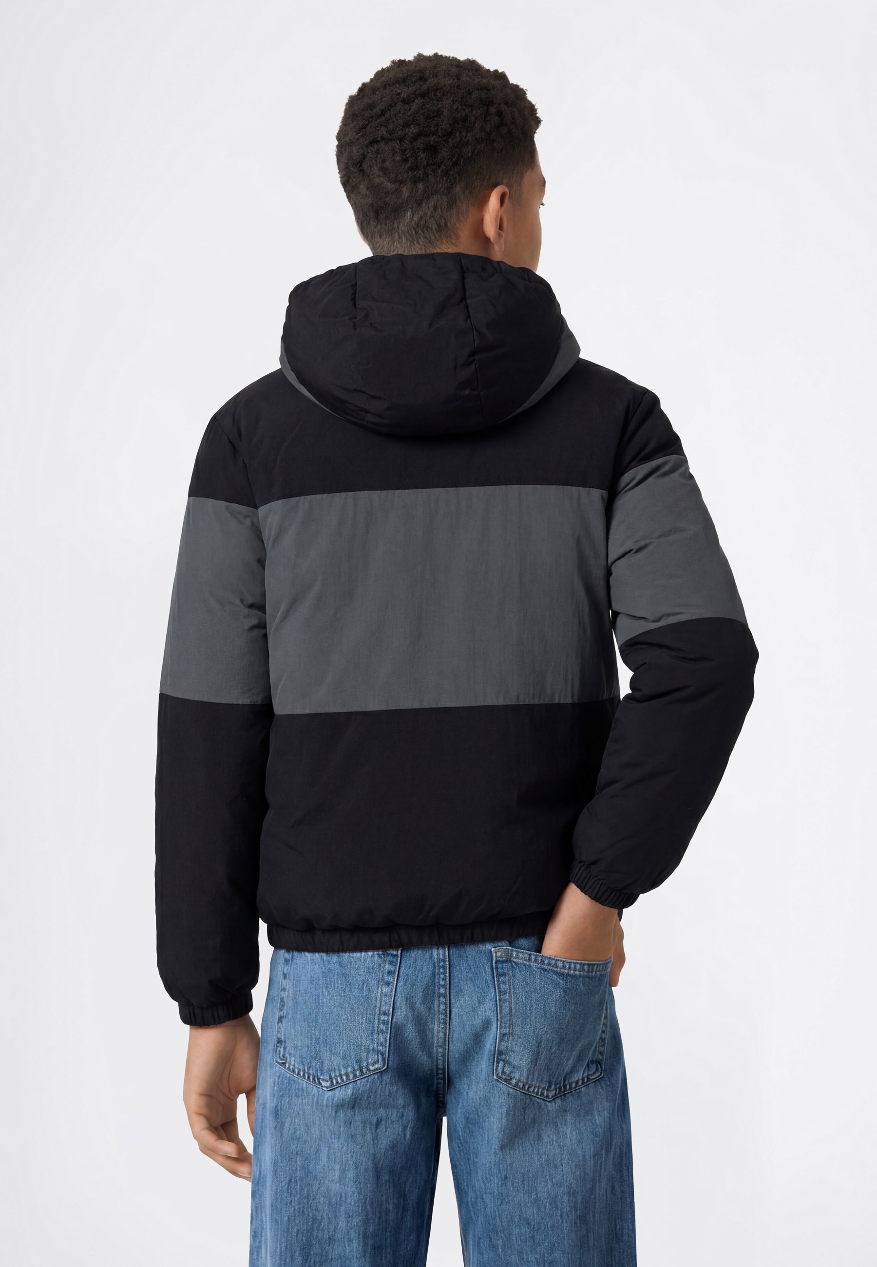 Champion Veste matelassée »SPORTWEAR JACKET Standard Fit« avec coupe standard, pour enfants, en polyamide