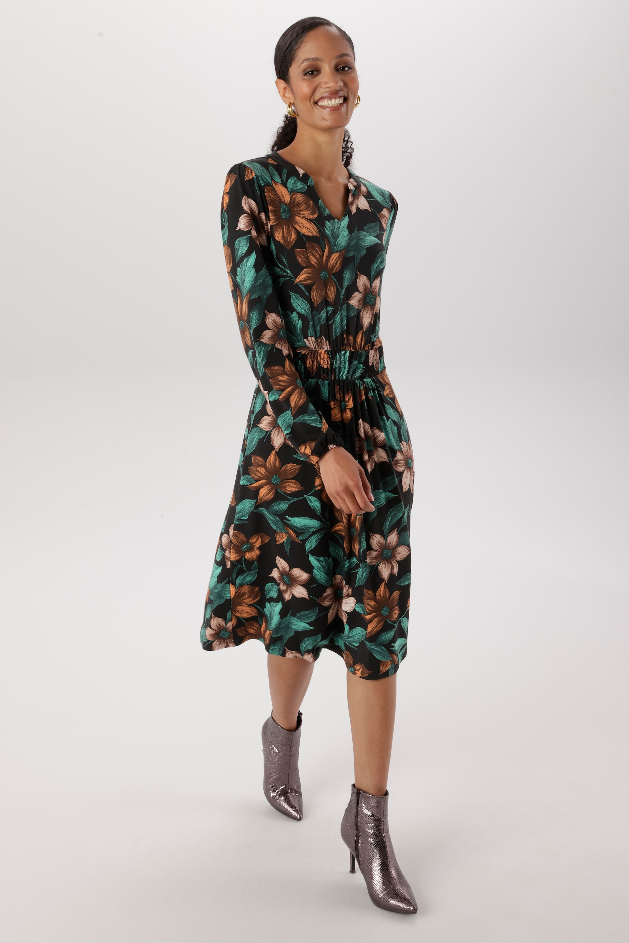 Aniston SELECTED Robe en jersey avec encolure en V décorative - NOUVELLE COLLECTION