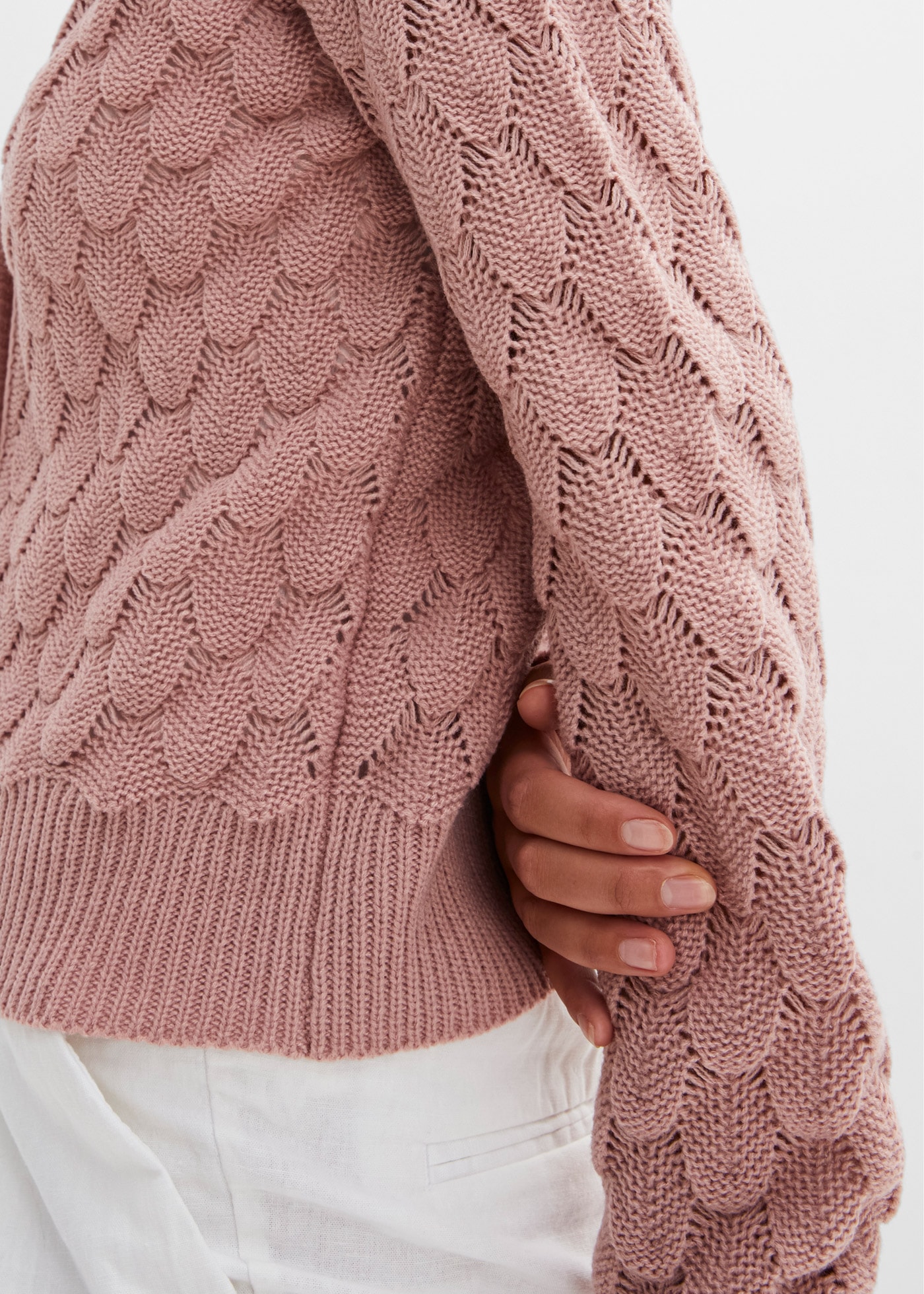 bonprix Ajourstrickjacke »Ajour-Strickjacke« lockere Passform, luftiges Strickmuster, unifarben, mit Knopfleiste