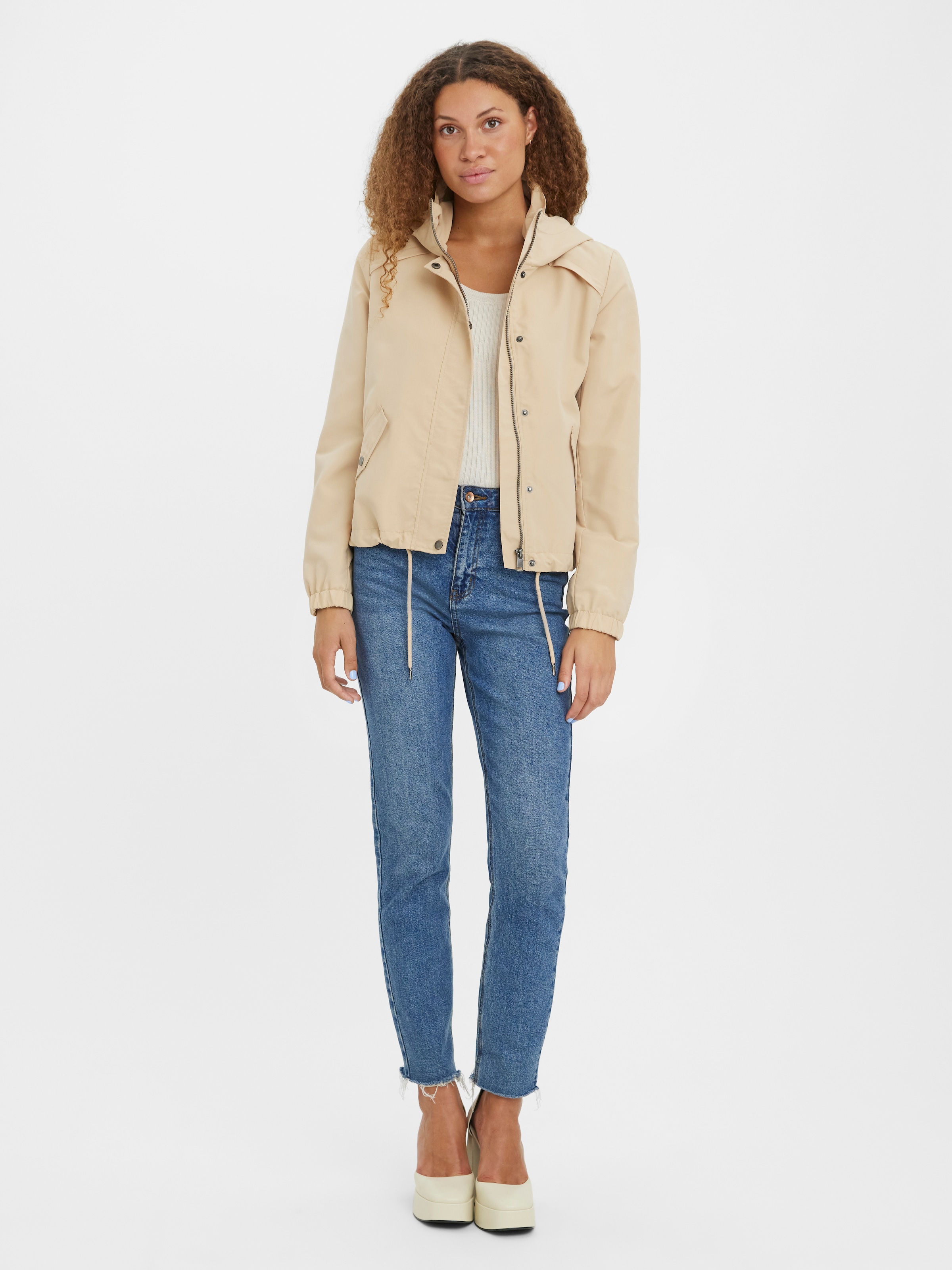 Vero Moda Parka »VMZOA SS23 SHORT PARKA«, mit Kapuze, mit Kapuze