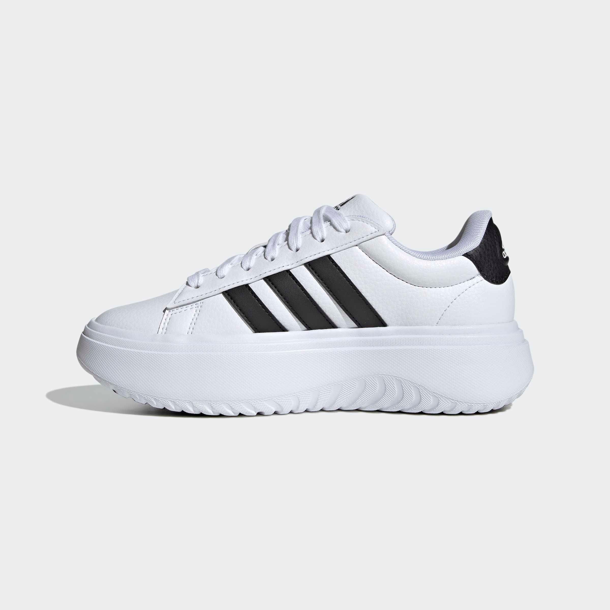 adidas Sportswear Sneaker »GRAND COURT PLATFORM«, Design auf den Spuren des adidas Superstar