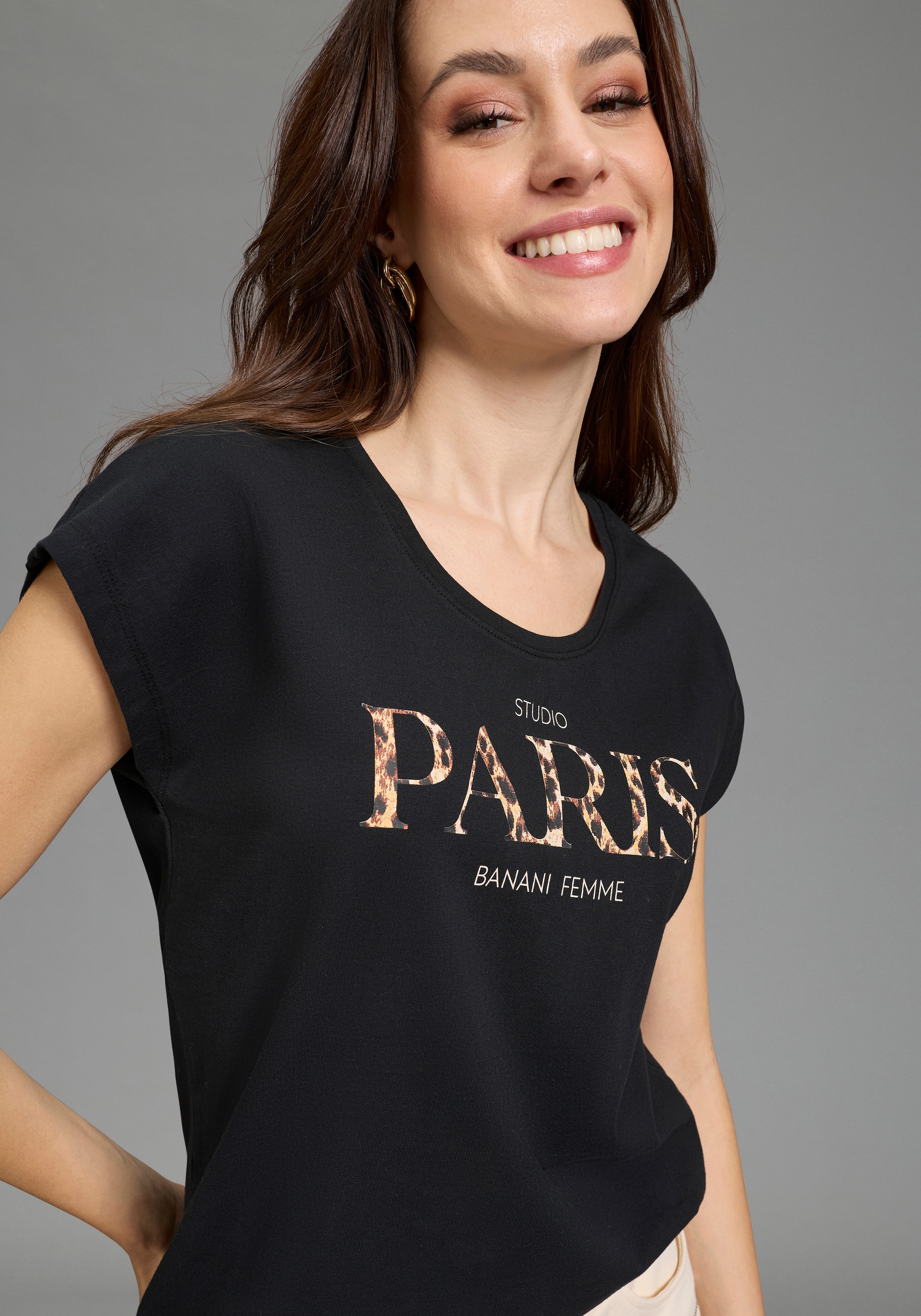 Image of Bruno Banani T-Shirt Basic-Passform und Leoparden-Print