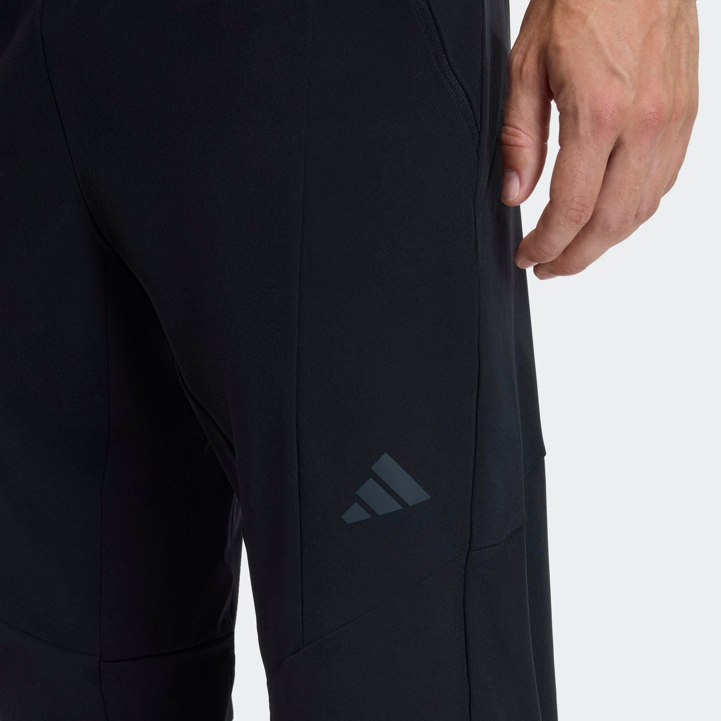 adidas Performance Sporthose »D4T WORKOUT«  mit Climacool® Technologie, aus Polyester, normal-weiter Schnitt