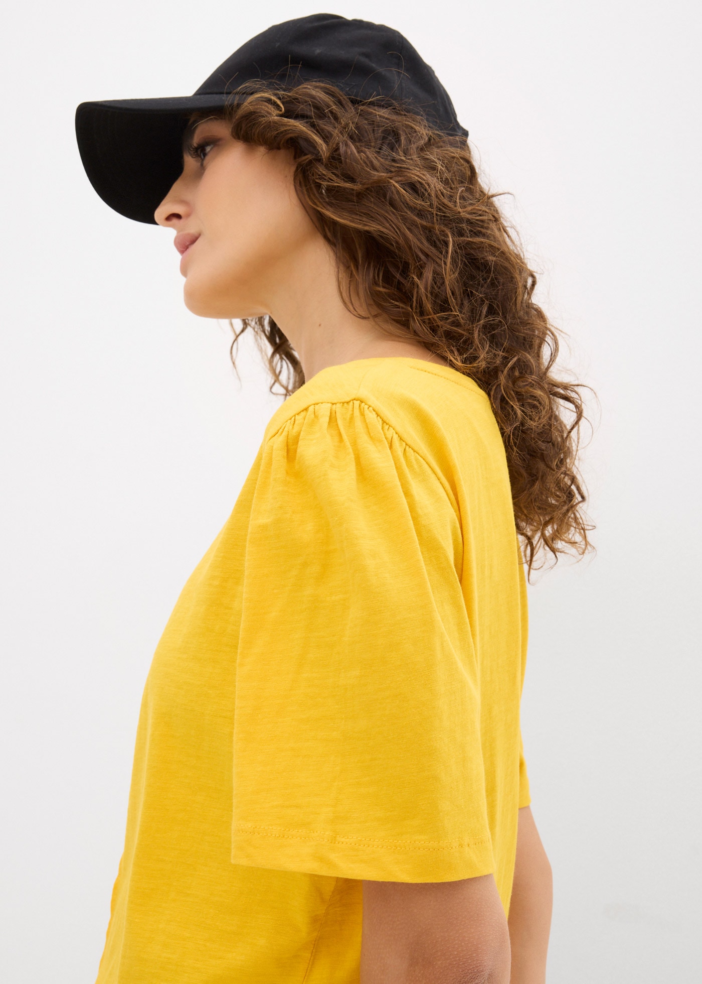 bonprix T-shirt coupe ample, manches larges avec fronces discrètes à l'épaule