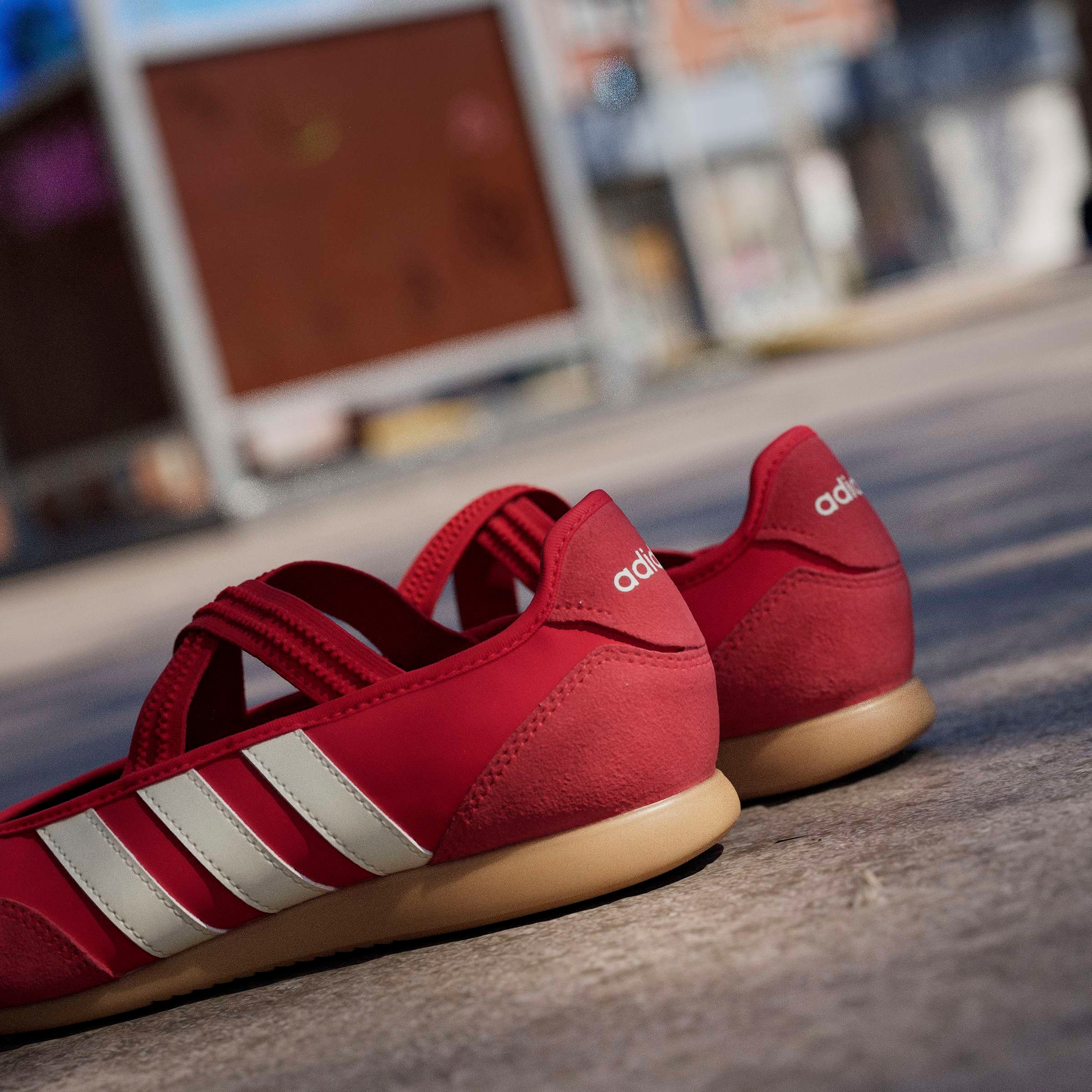 adidas Sportswear Ballerines Sneaker »BARREDA MARY JANE«  Design sur les traces de l'adidas Samba Mary Jane