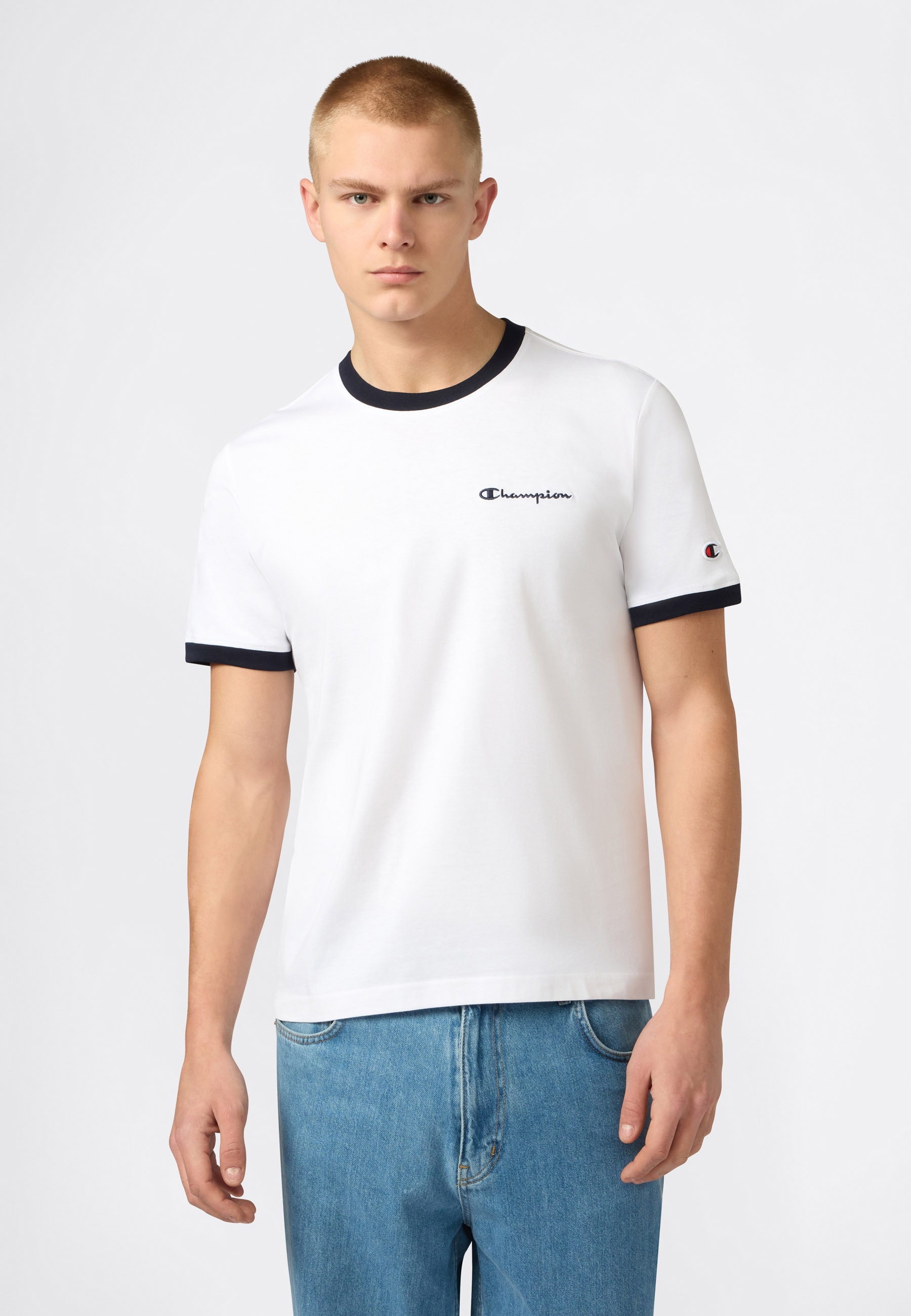 Image of Champion T-Shirt "SPORTSWEAR T-SHIRT Standard Fit" Kurzarmdesign, leichtes Oberteil, aus Baumwolle