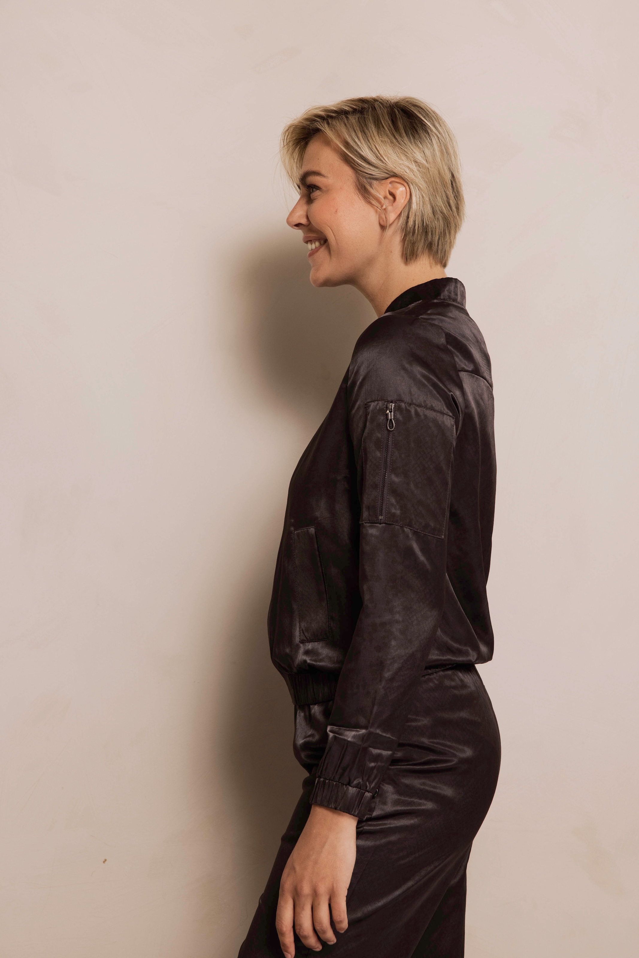 Zhrill Boleroblazer »ZHMARIE« Satin-Blouson mit Reissverschluss