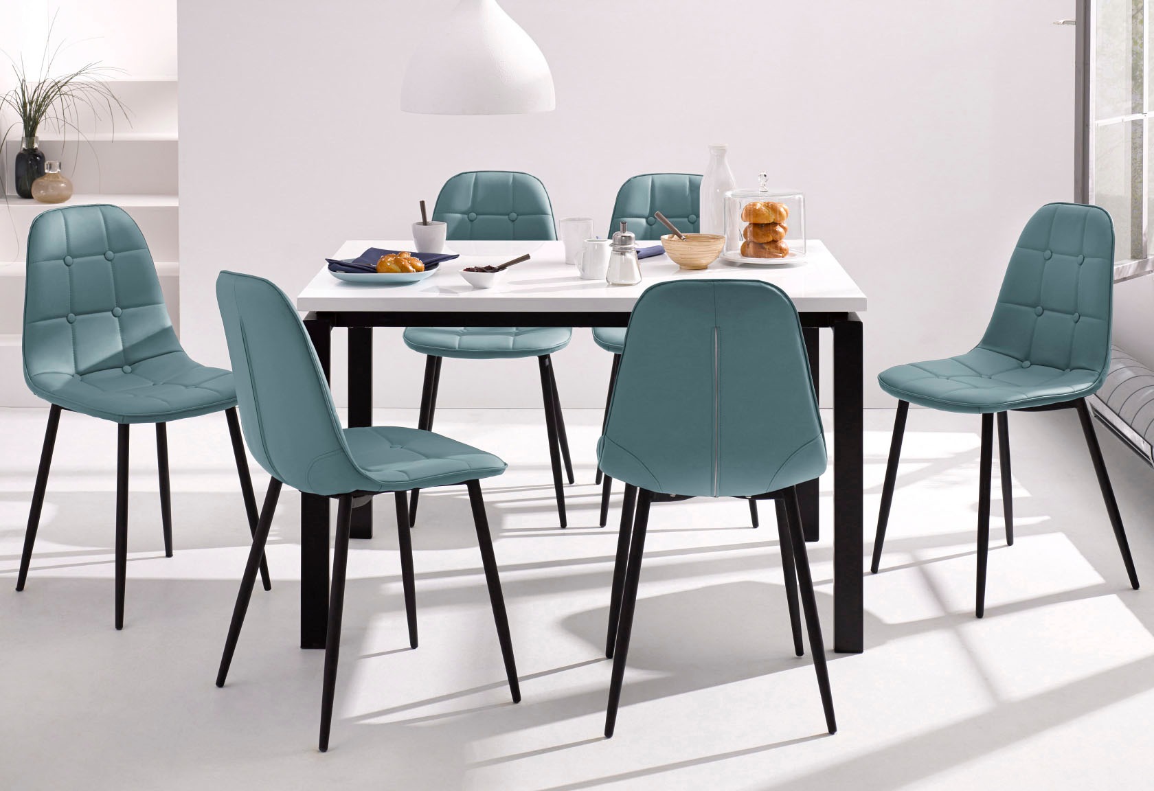 GOODproduct Ensemble de salle à manger Set, 5 cuis tlg. Esstisch, Breite 120 cm und 4 Esszimmerstühle, Bezug in Kunstleder