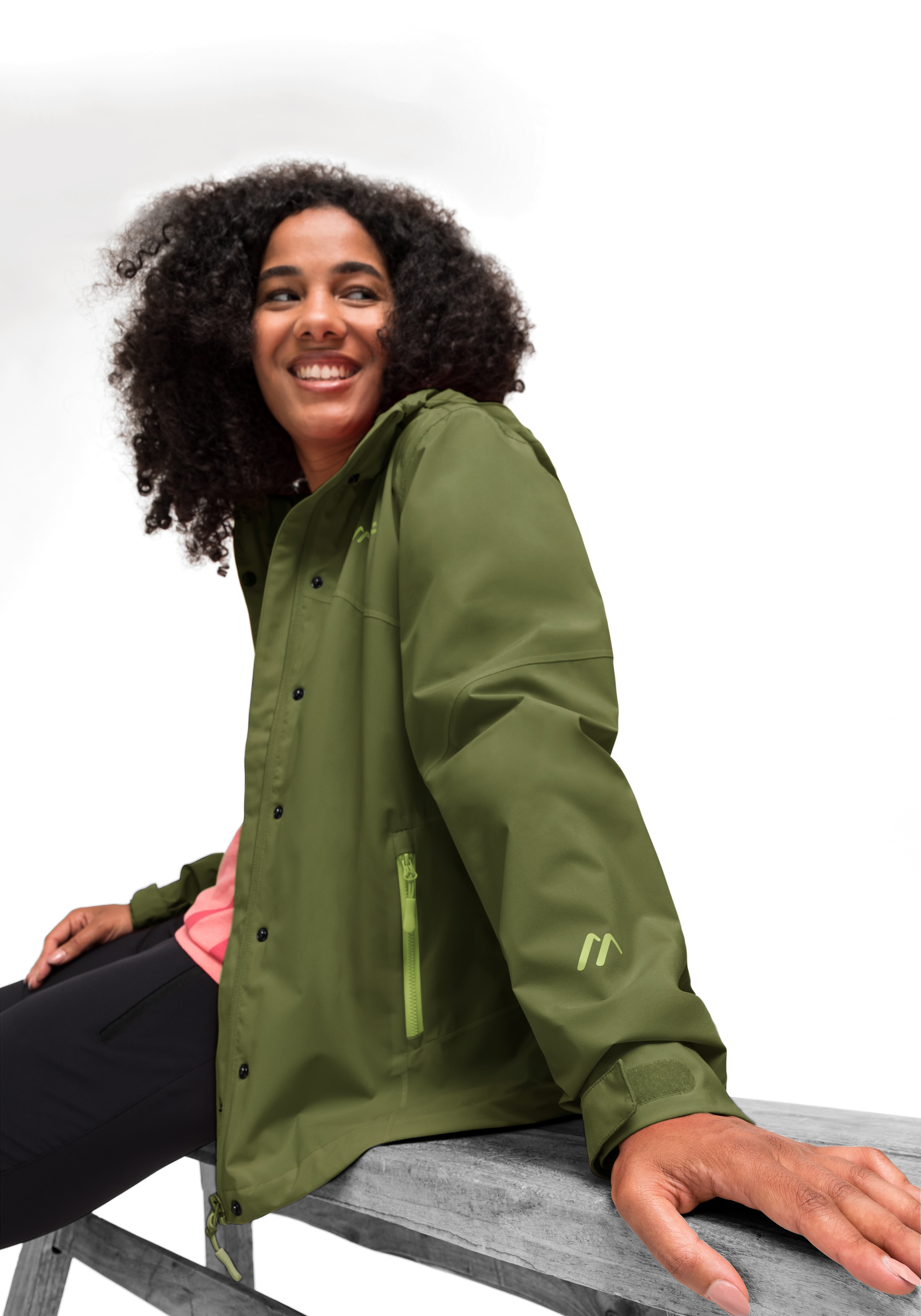 Maier Sports Outdoorjacke »Metor rec W«, Damen Regenjacke wasserdicht mit Kapuze, 2 Taschen aussen, Innentasche