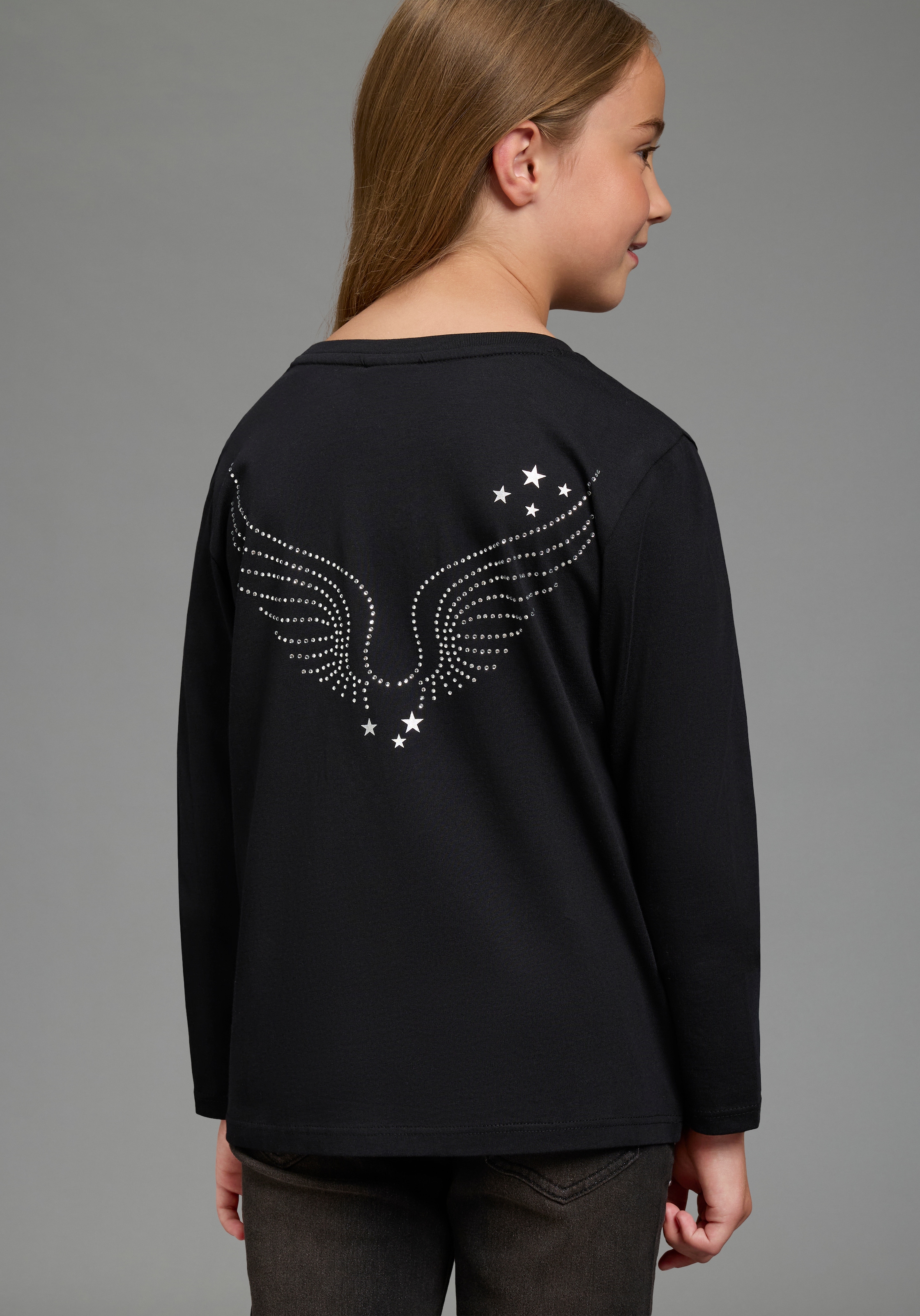 Bruno Banani T-shirt à manches longues »Shirt mit Strass-Stein Applikation vorne und gross hinten« T-shirt manches longues avec application d'ailes d'ange, coupe basique longueur hanches